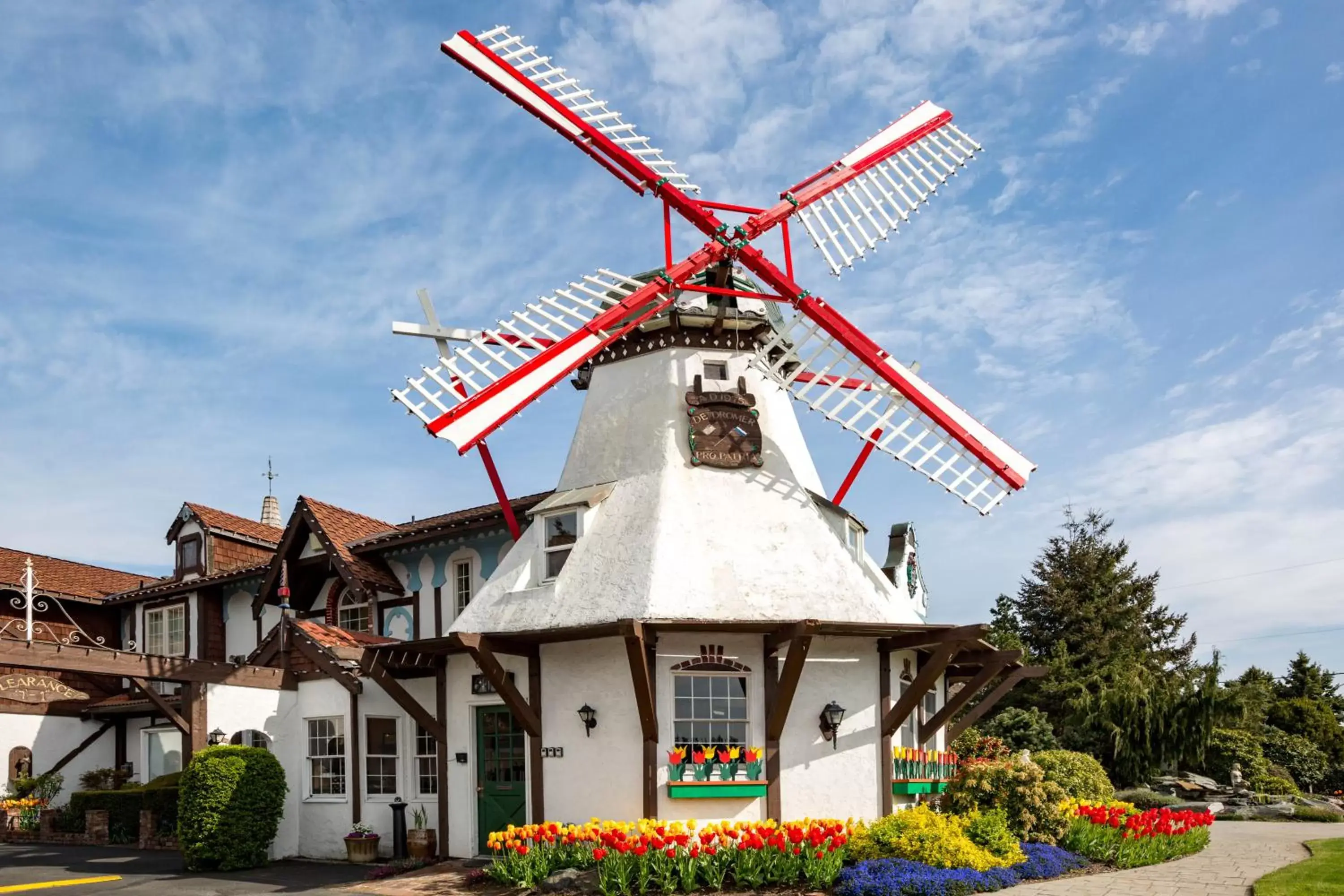 Property Building in Auld Holland Inn