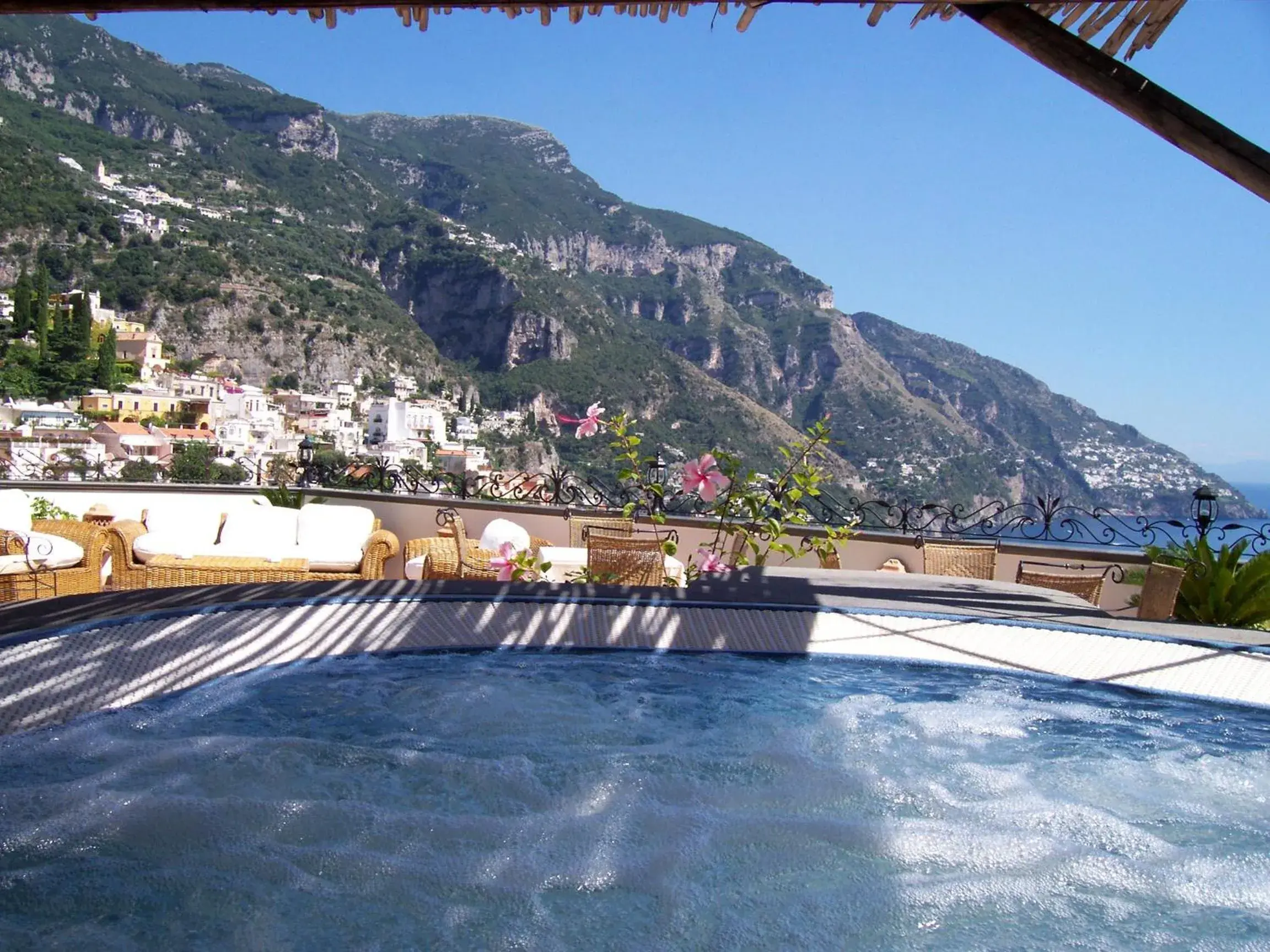 Solarium, Swimming Pool in Hotel Conca d'Oro