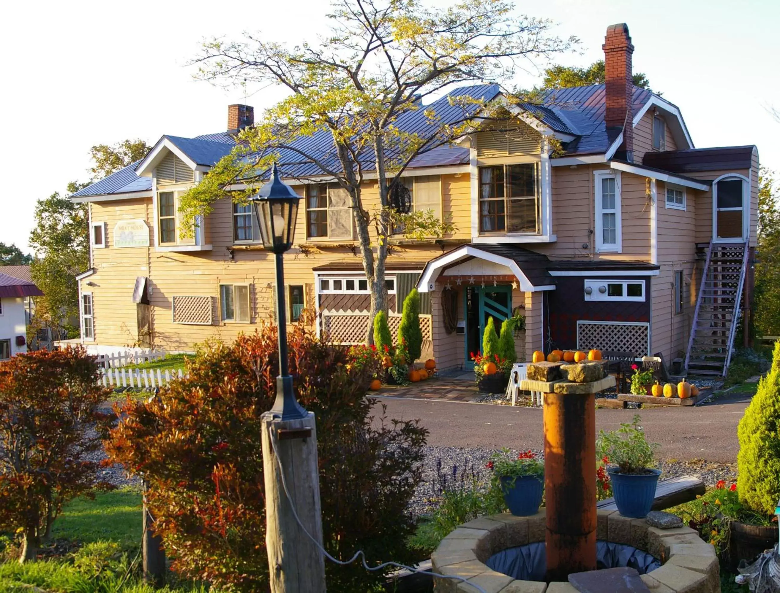 Facade/entrance, Property Building in Country Inn Milky House