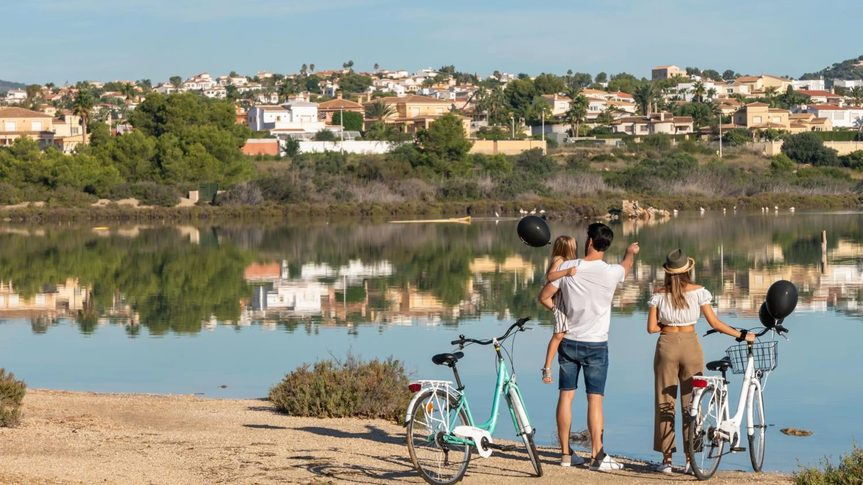 People in Hotel RH Ifach