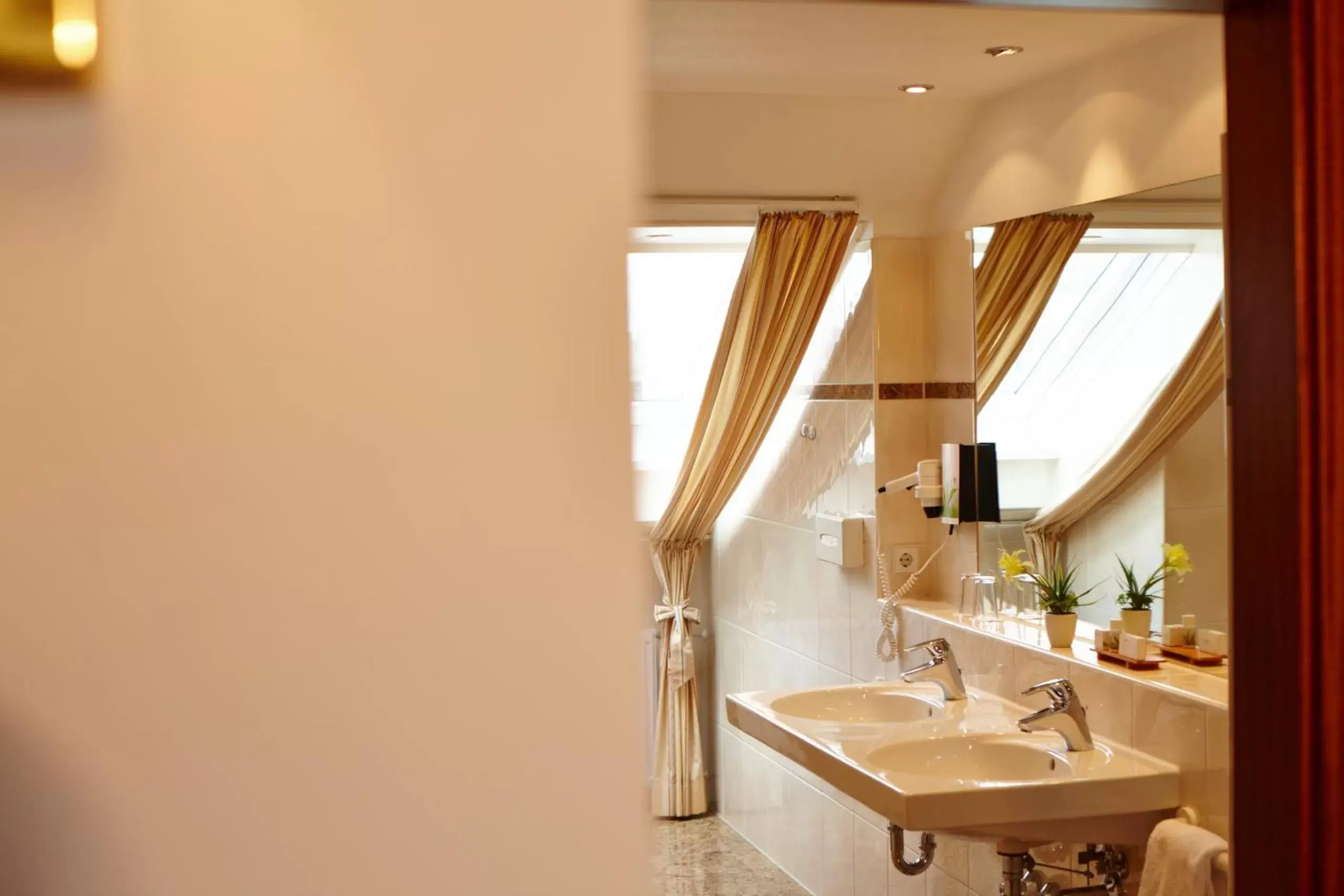 Bathroom in Hotel Concorde