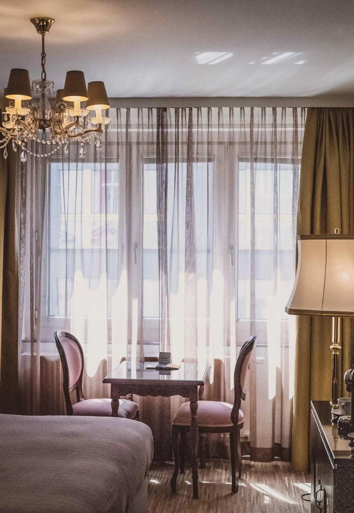 Bedroom, Bed in HENRI Hotel Wien Siebterbezirk