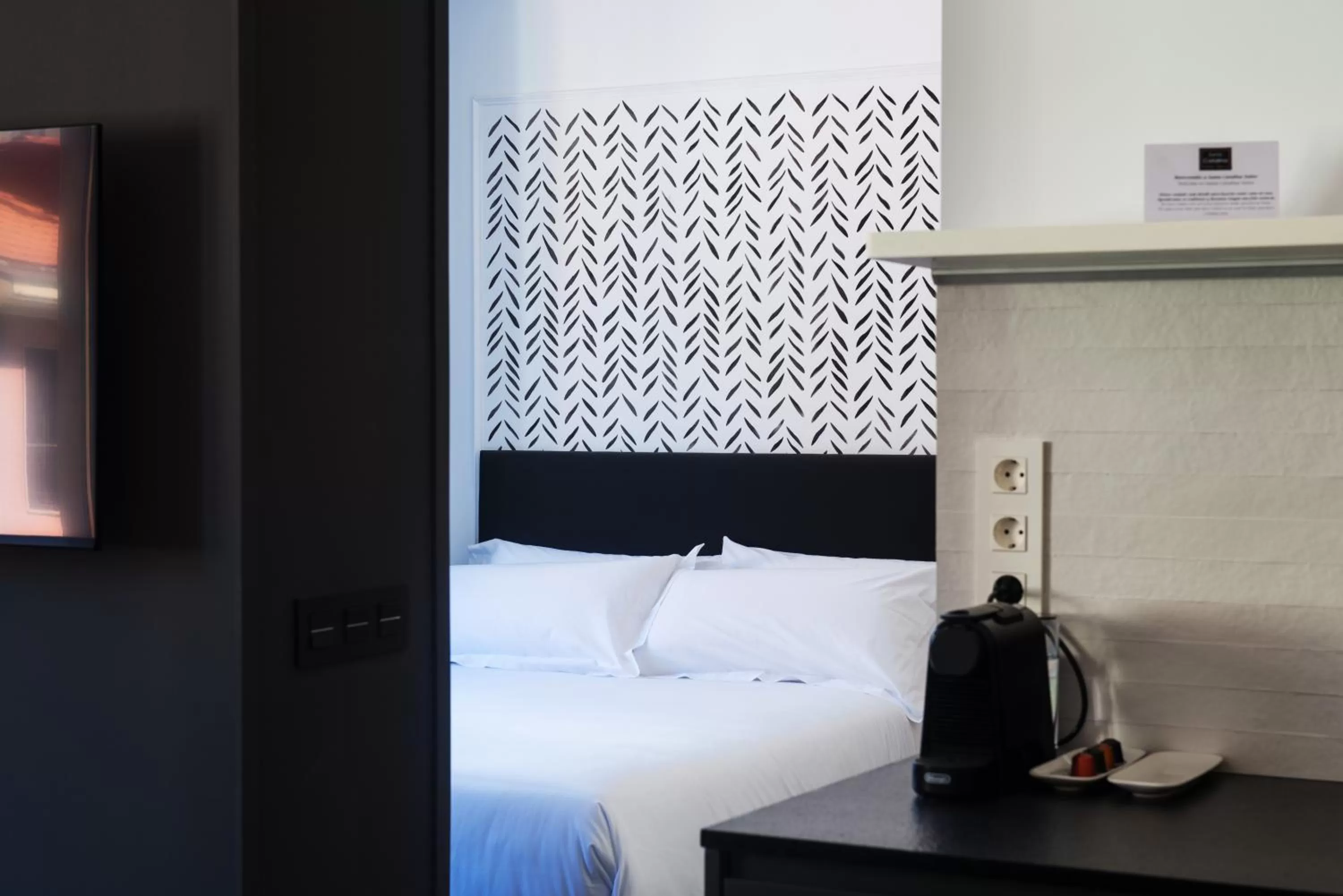 Bedroom, Bed in Santa Catalina Suites Gijón