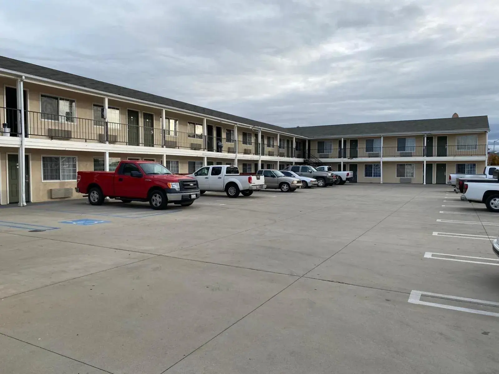 Property Building in Colonial Motel