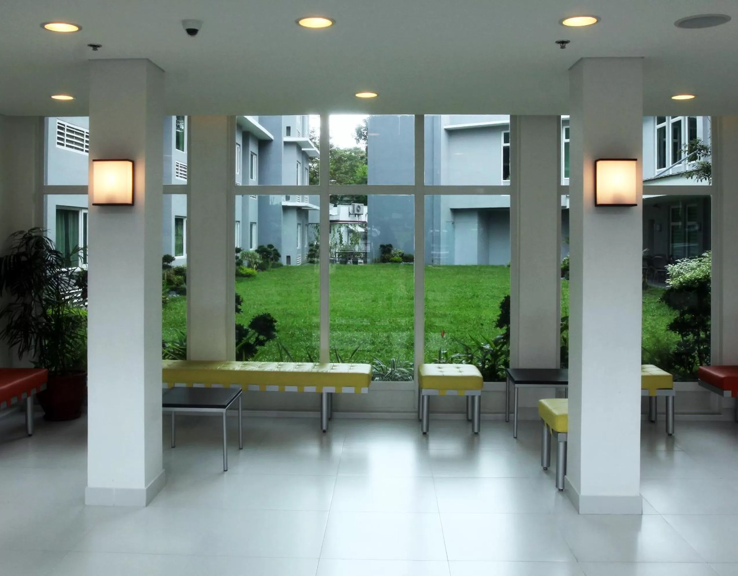 Lobby or reception in Microtel by Wyndham UP Technohub