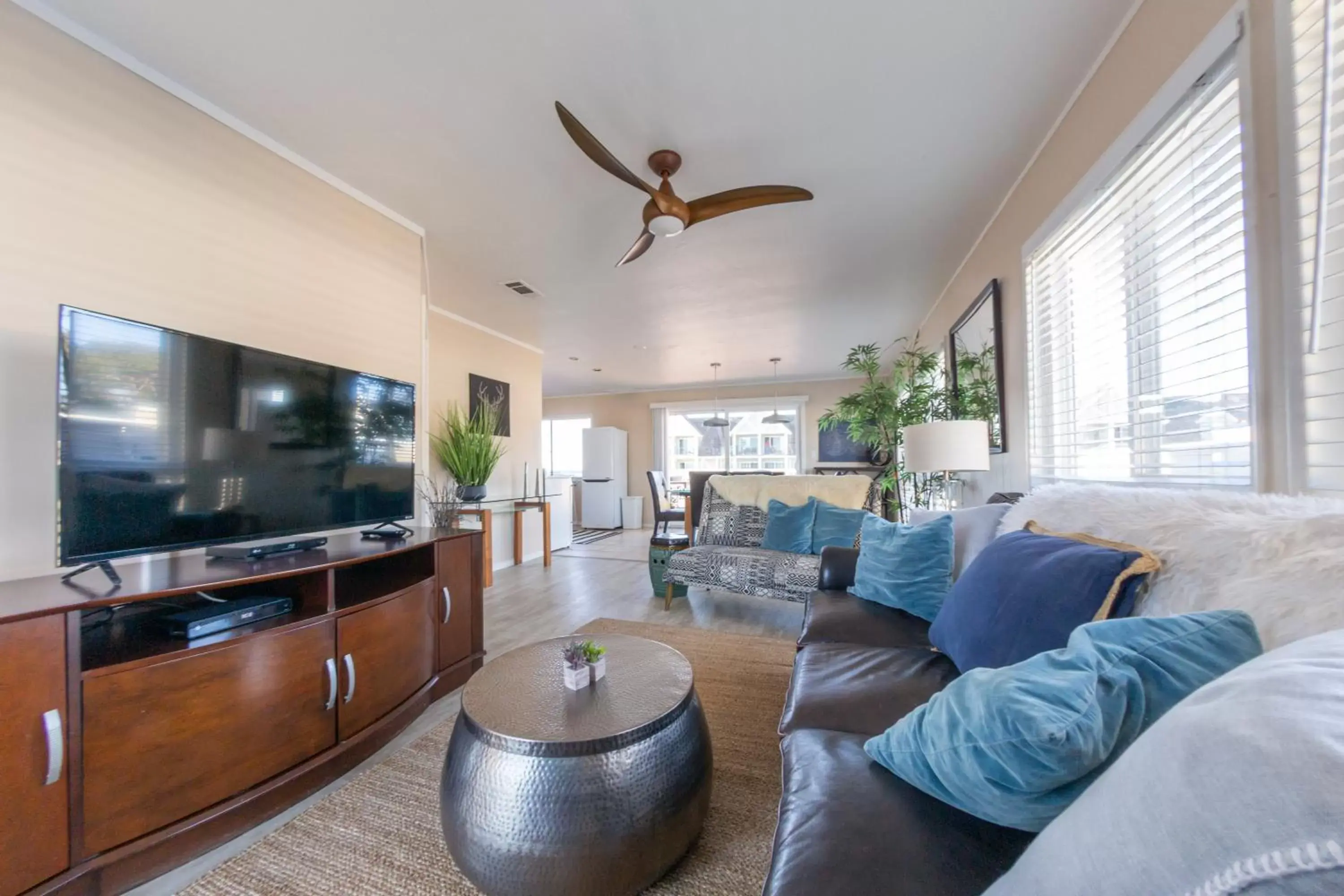 TV and multimedia, Seating Area in Beachwalk Villas