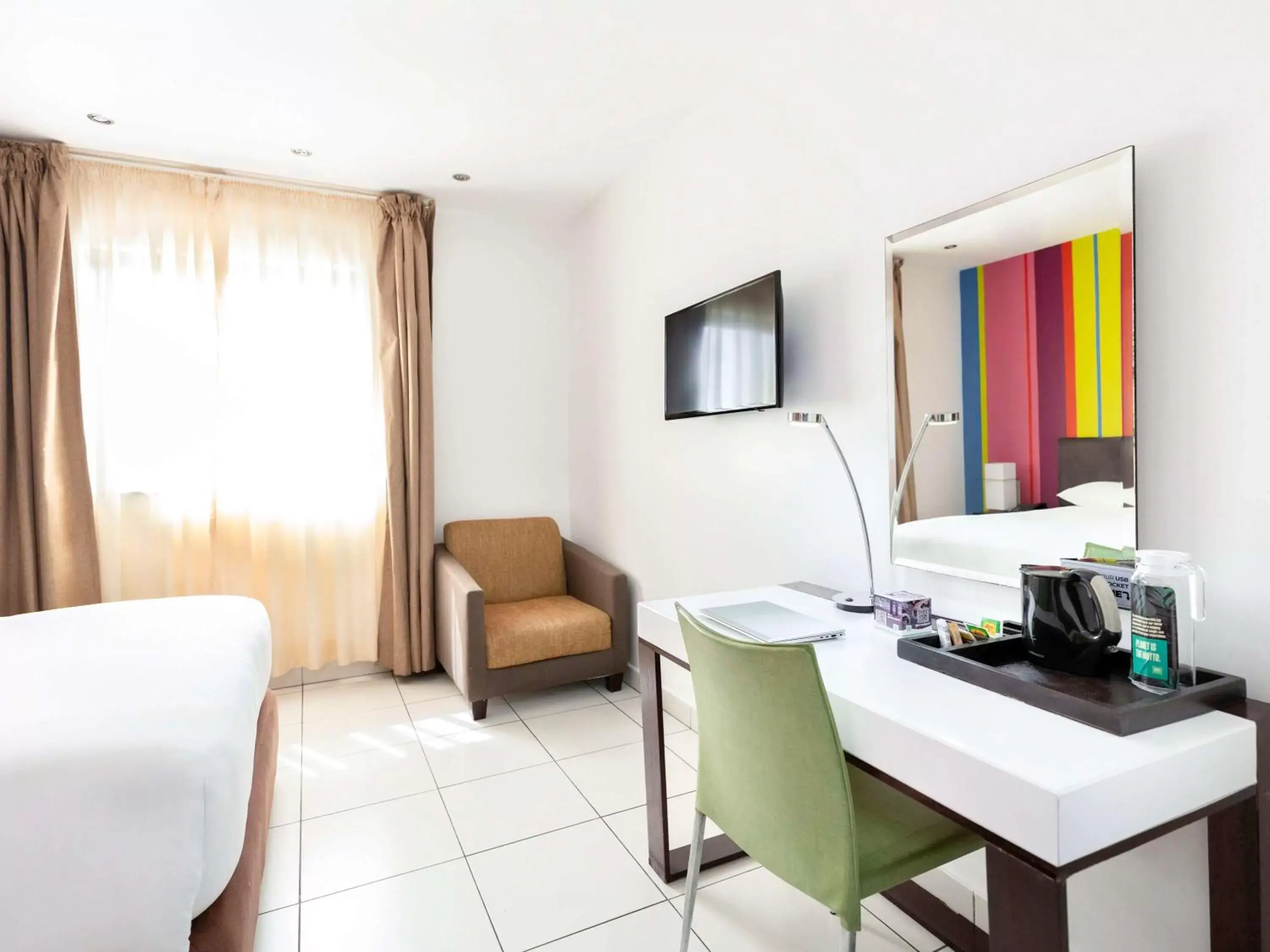 Bedroom, Seating Area in Ibis Styles Accra Airport