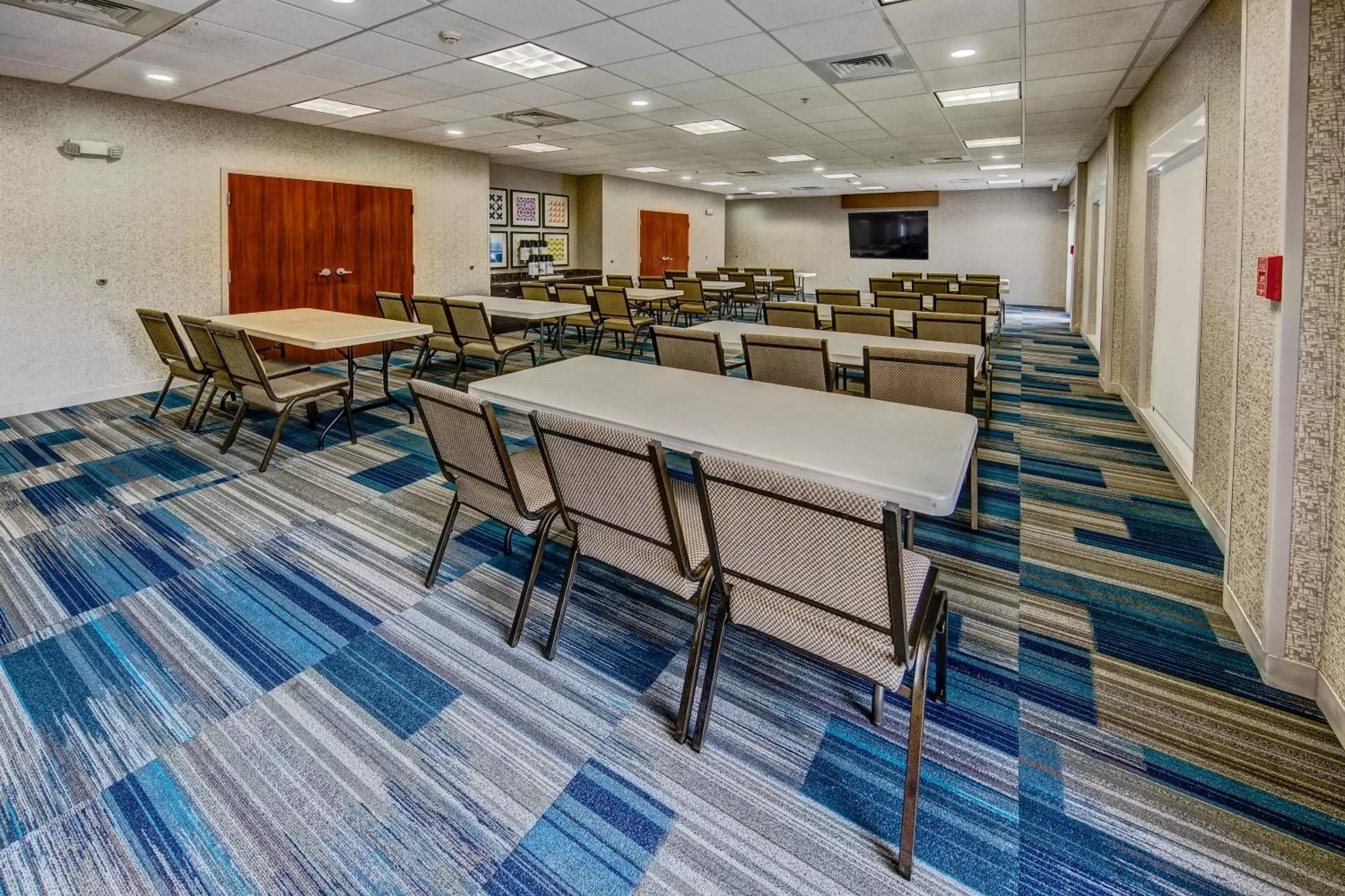 Meeting/conference room in Holiday Inn Express & Suites Cookeville, an IHG Hotel