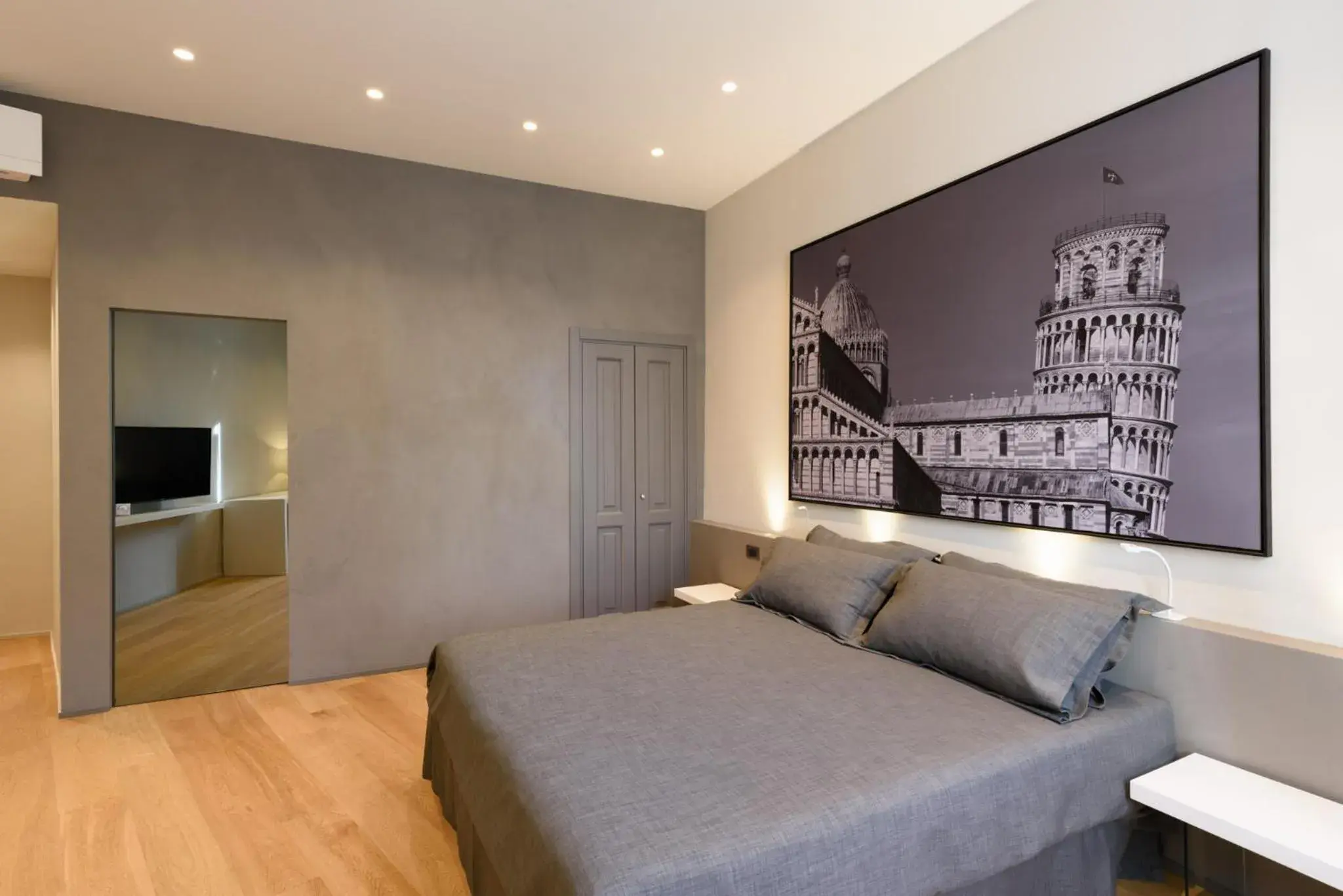 Bed in Palazzo Vasarri - Luxury design suites