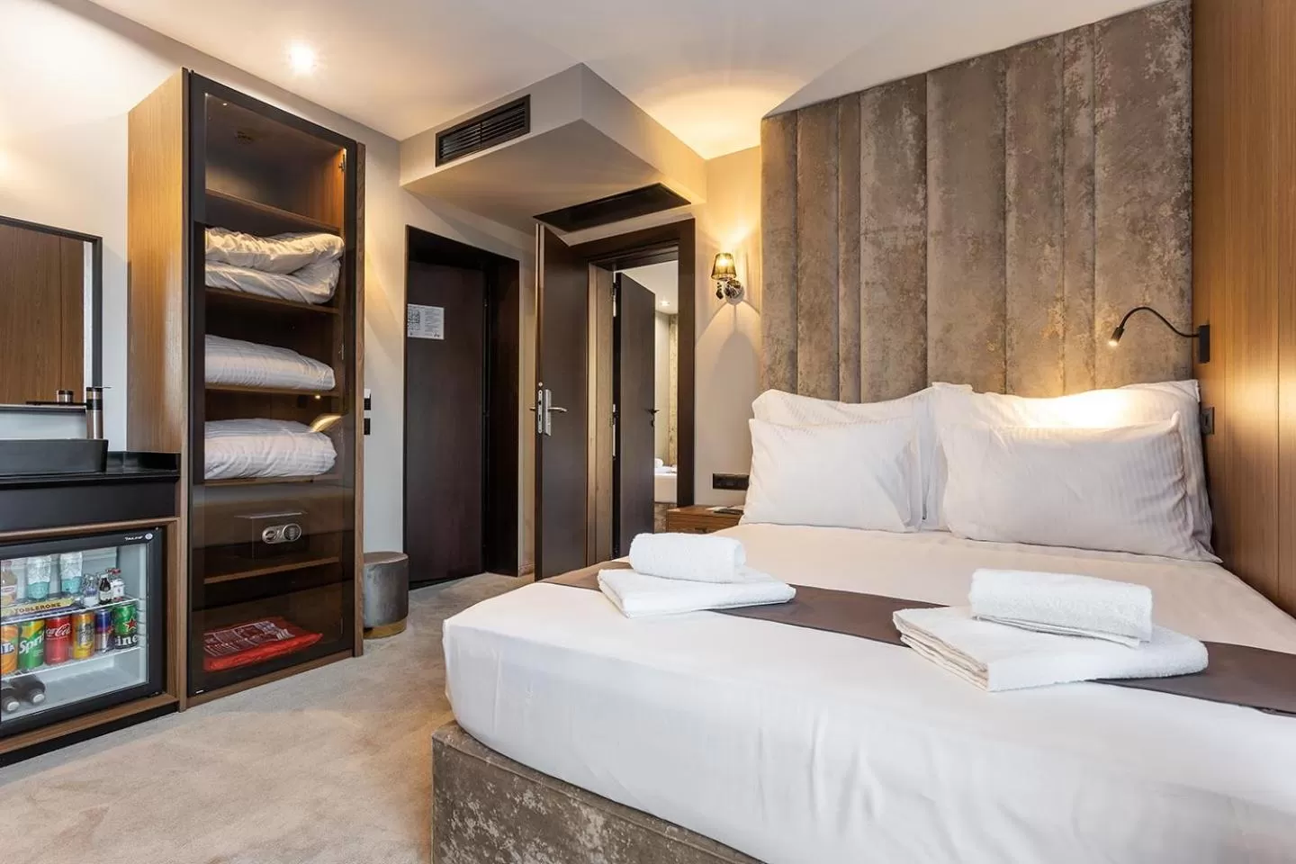 Bed in Abrazo Sofia Hotel by HMG