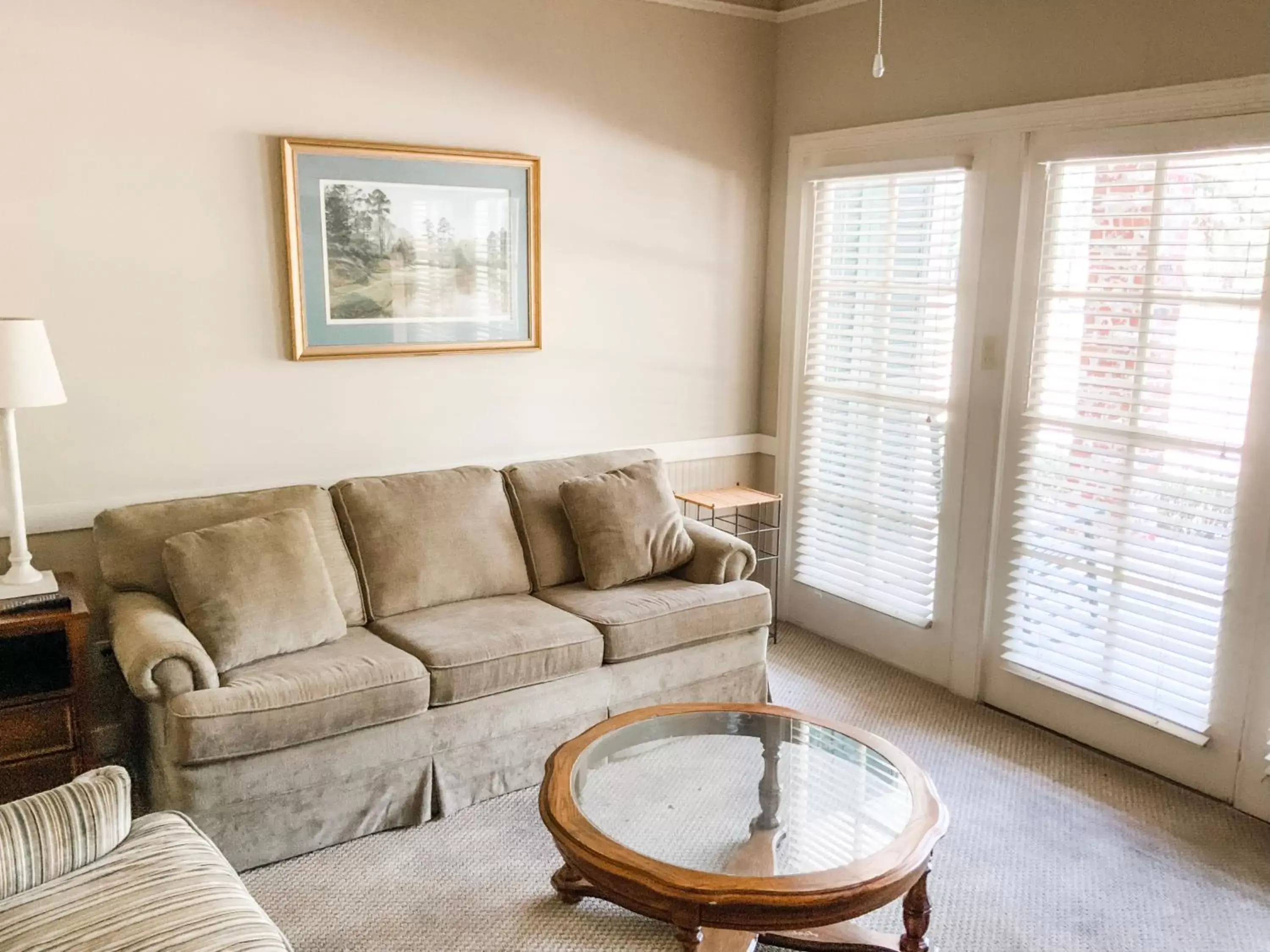 Living room, Seating Area in The Lodge at The Bluffs