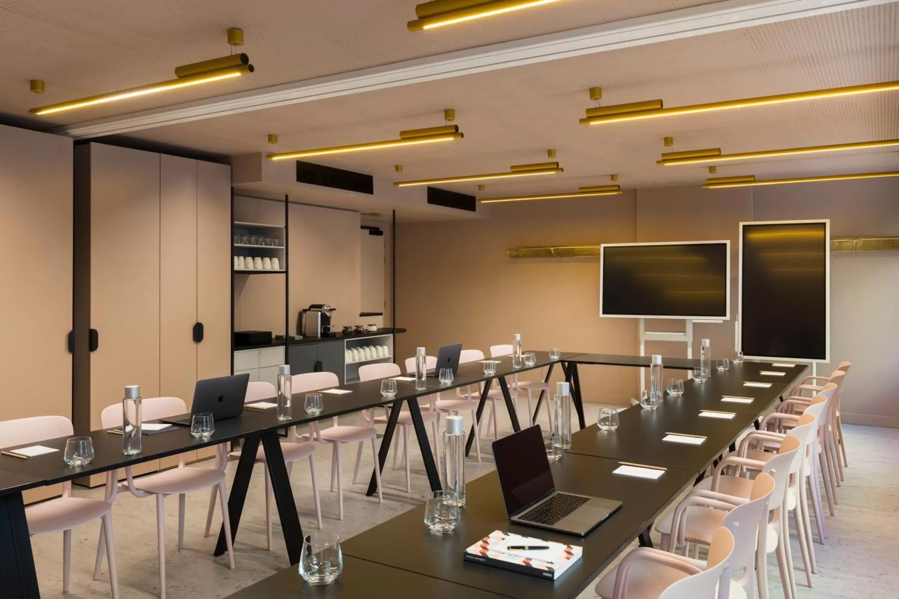 Business facilities, Business Area/Conference Room in OKKO Hotels Paris Gare de l'Est