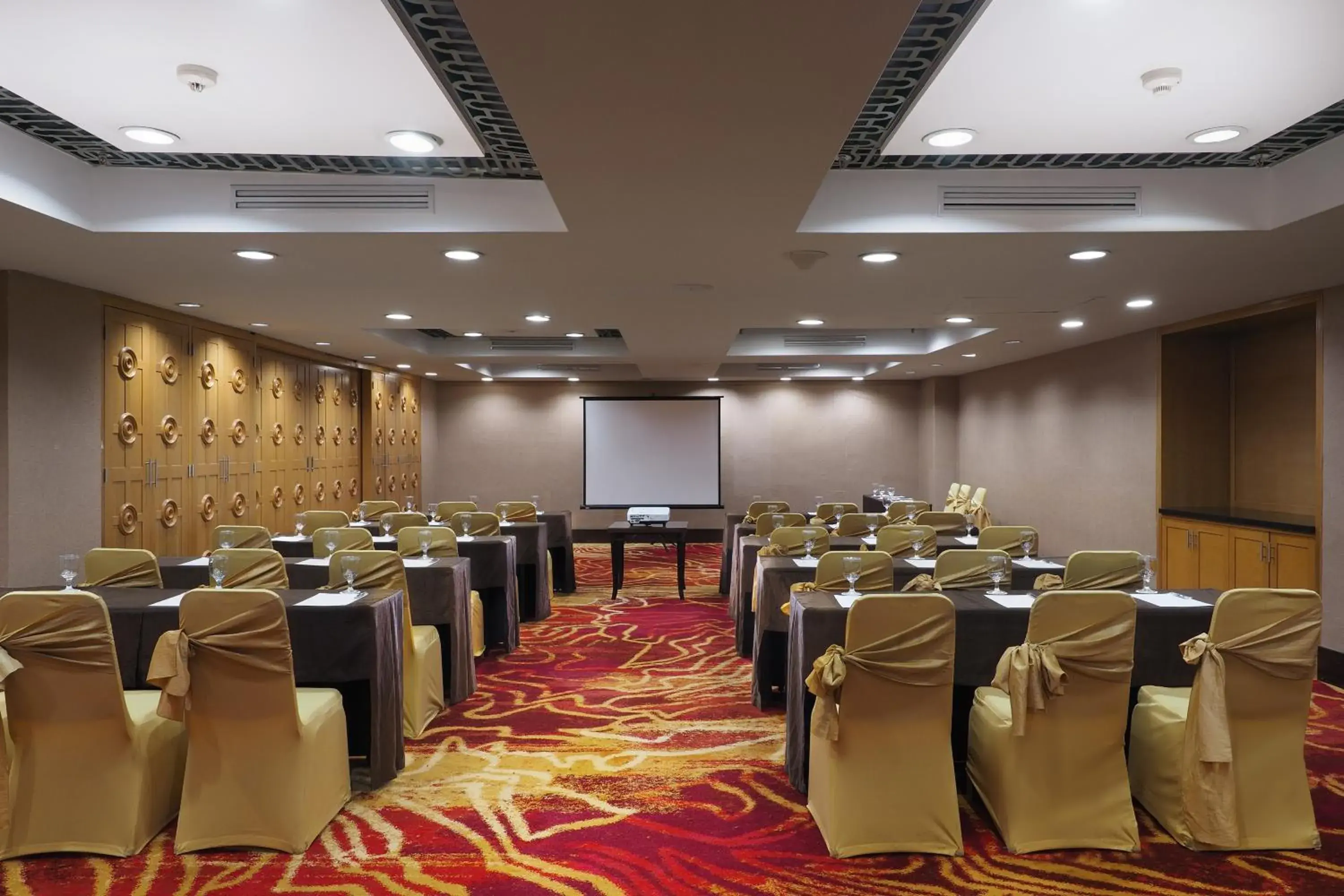 Banquet/Function facilities in Aryaduta Medan