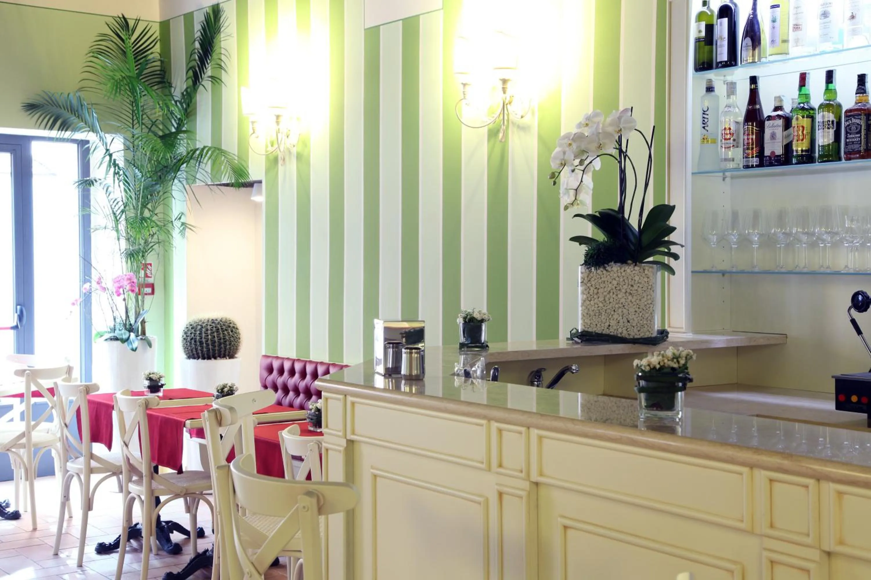 Lounge or bar in Hotel Borgo Antico