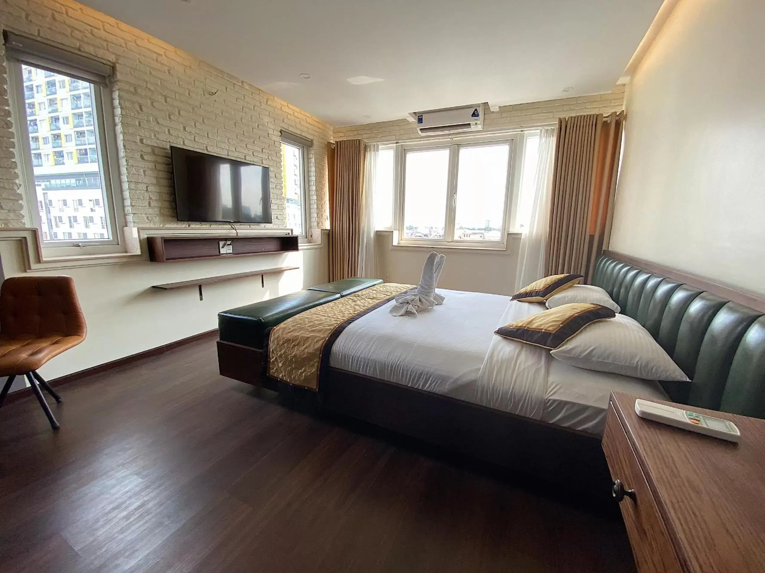 Bed in Duc Vuong Saigon Hotel - Cao Thang Bed in Duc Vuong Saigon Hotel - Cao Thang