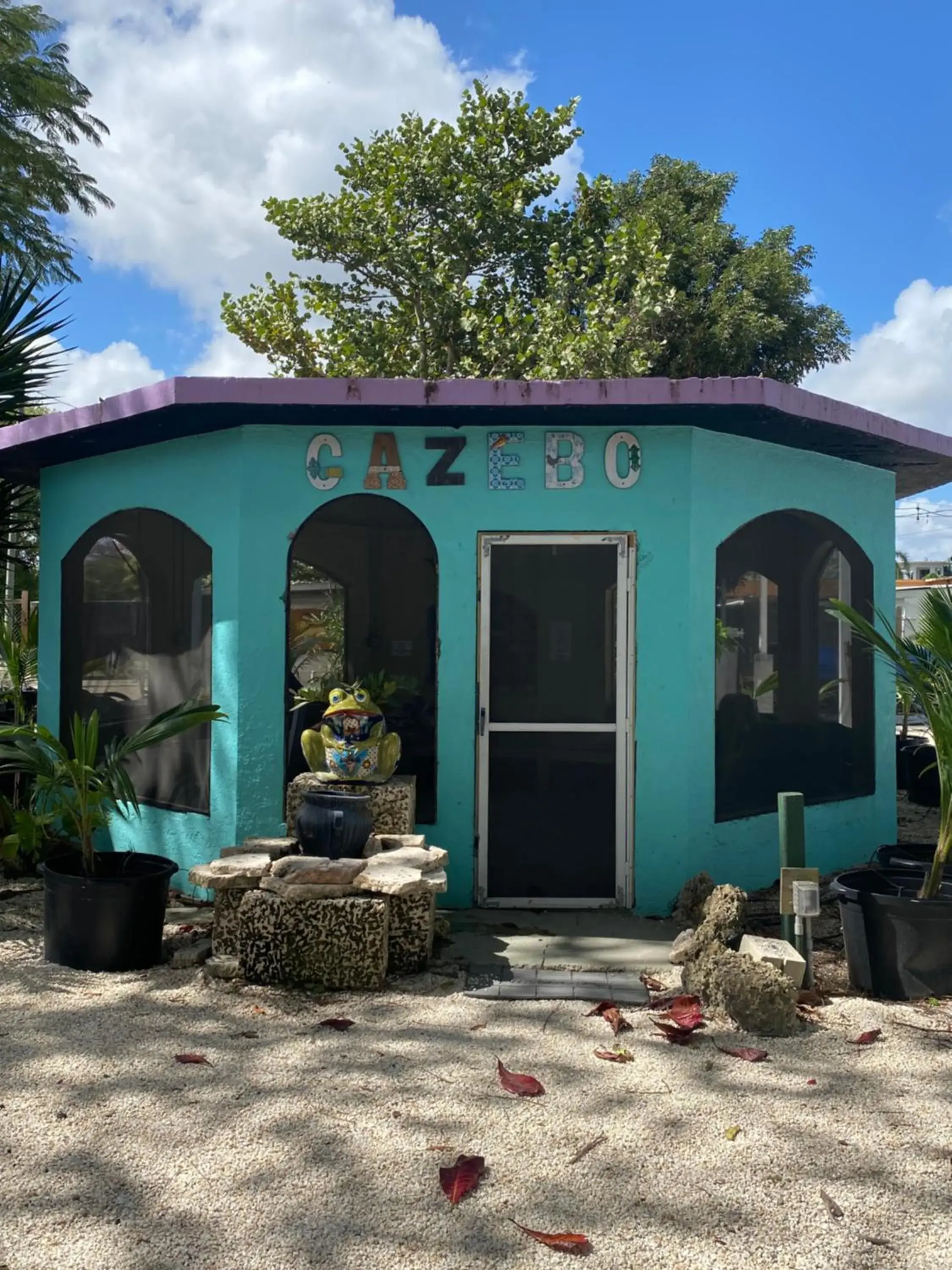 Patio in Hoosville Hostel (Formerly The Everglades Hostel)