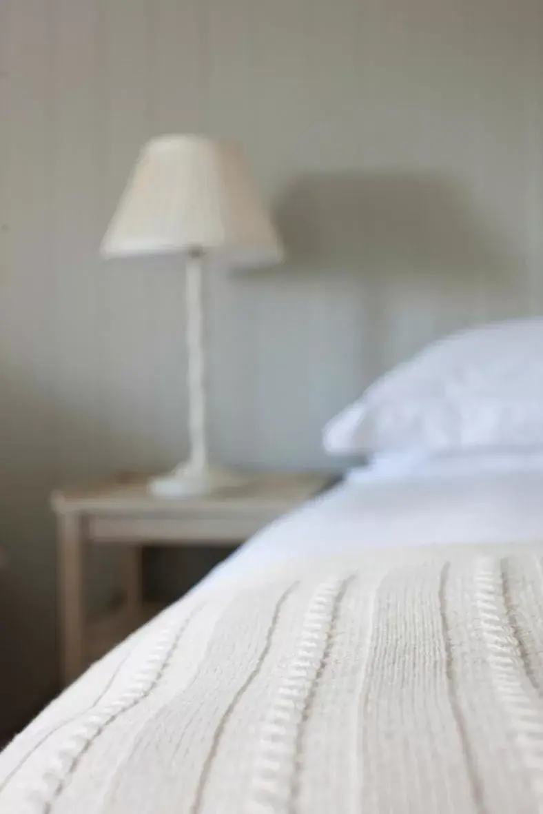 Bedroom, Bed in The Bridge Inn