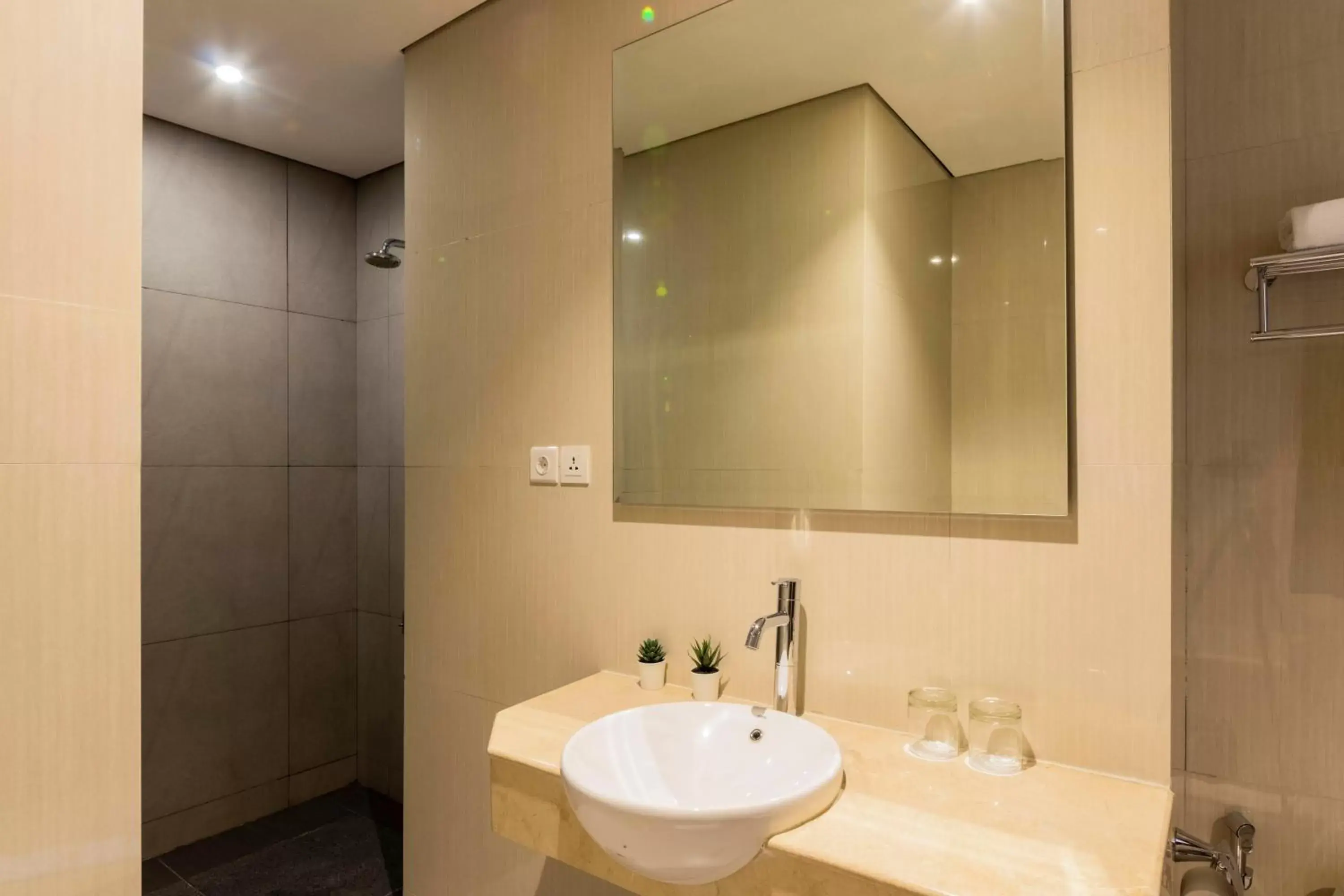 Bathroom in Antero Hotel Jababeka Cikarang Bathroom in Antero Hotel Jababeka Cikarang