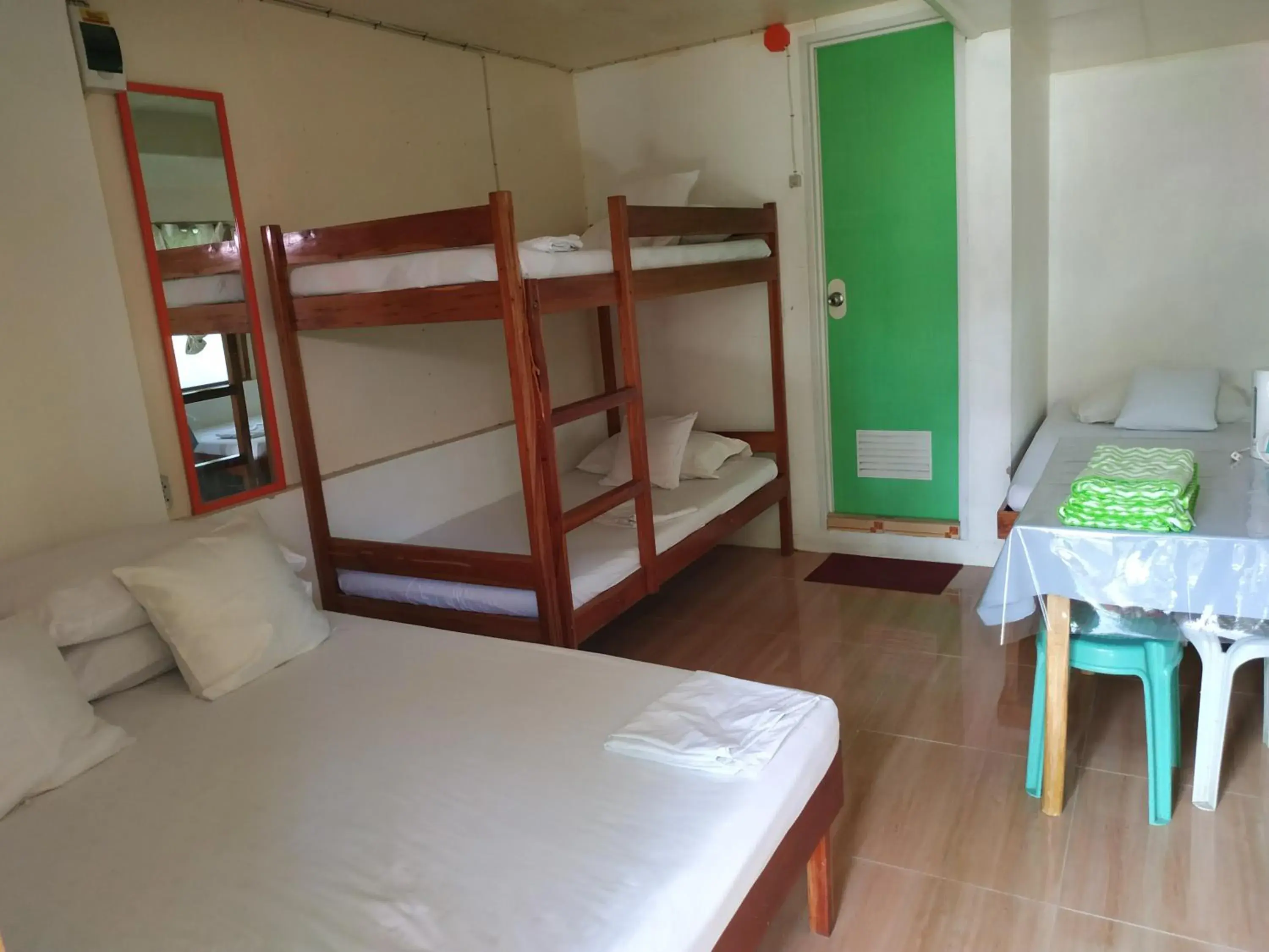 Bunk Bed in Emok's Guest House