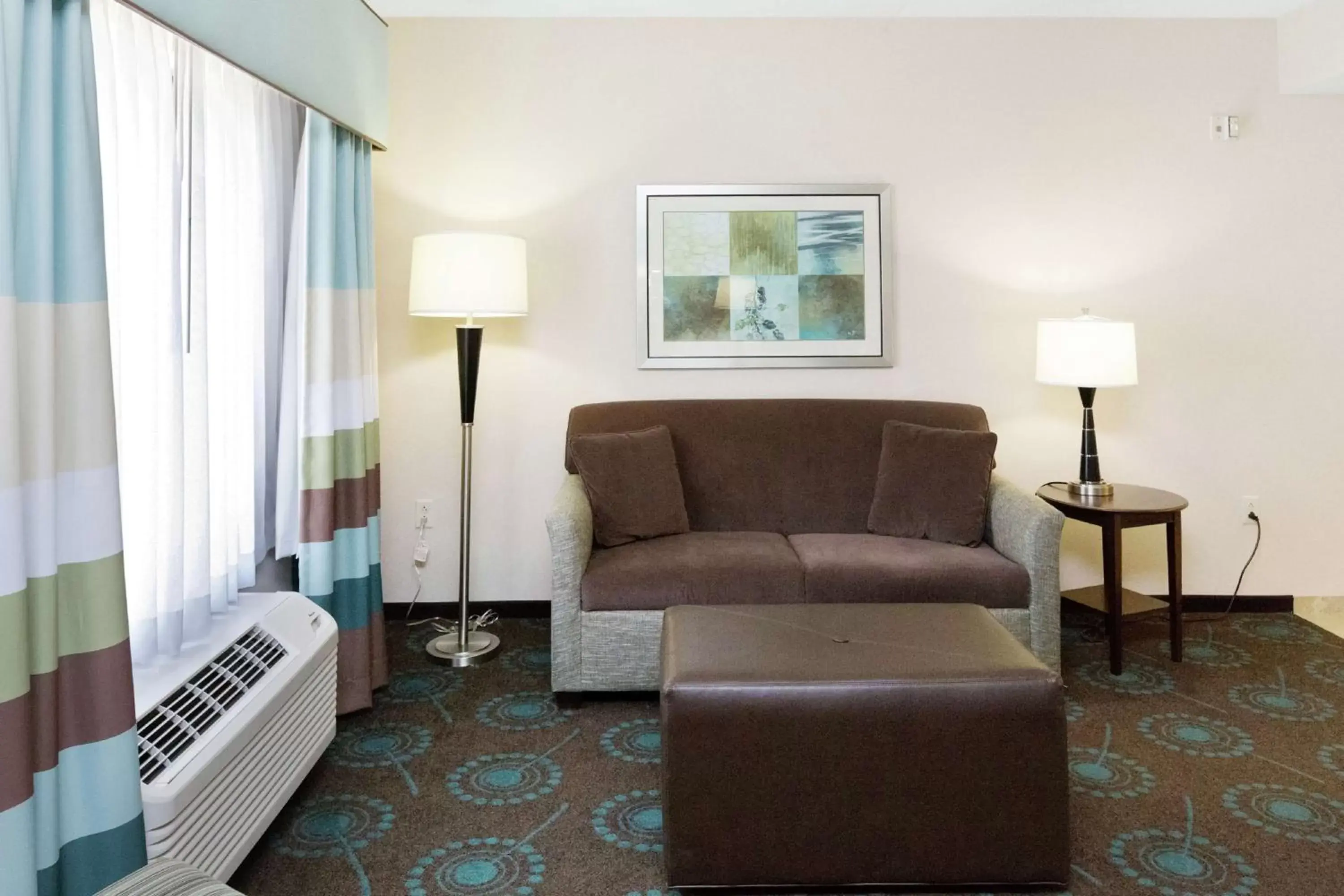 Living room, Seating Area in Hampton Inn Bridgeville