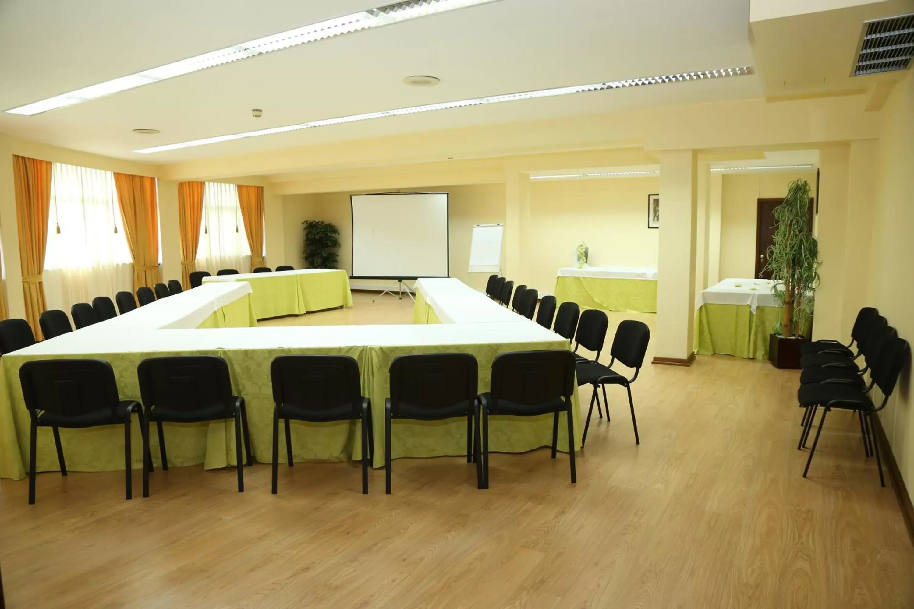 Meeting/conference room in Hotel Miracorgo