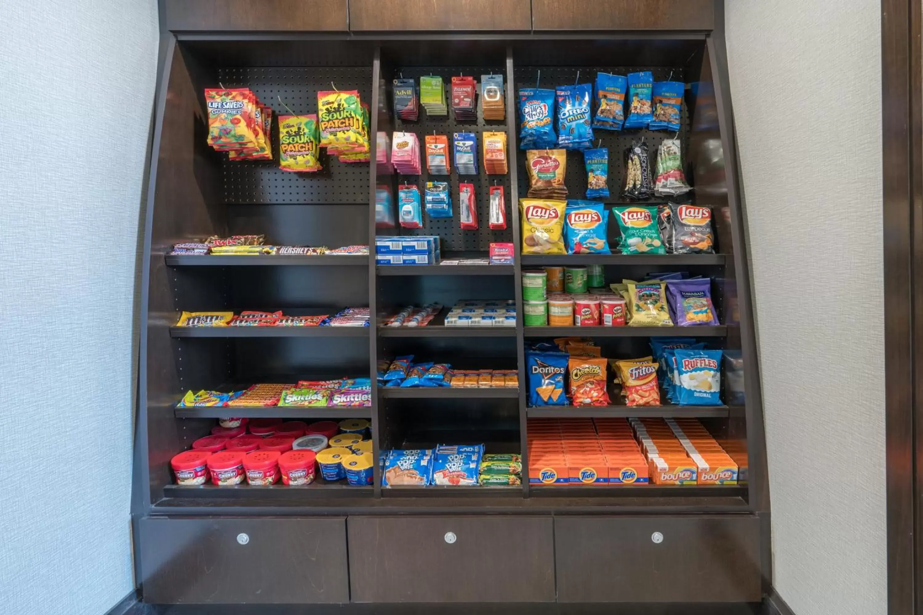 Lobby or reception in Staybridge Suites Anchorage by IHG Lobby or reception in Staybridge Suites Anchorage by IHG