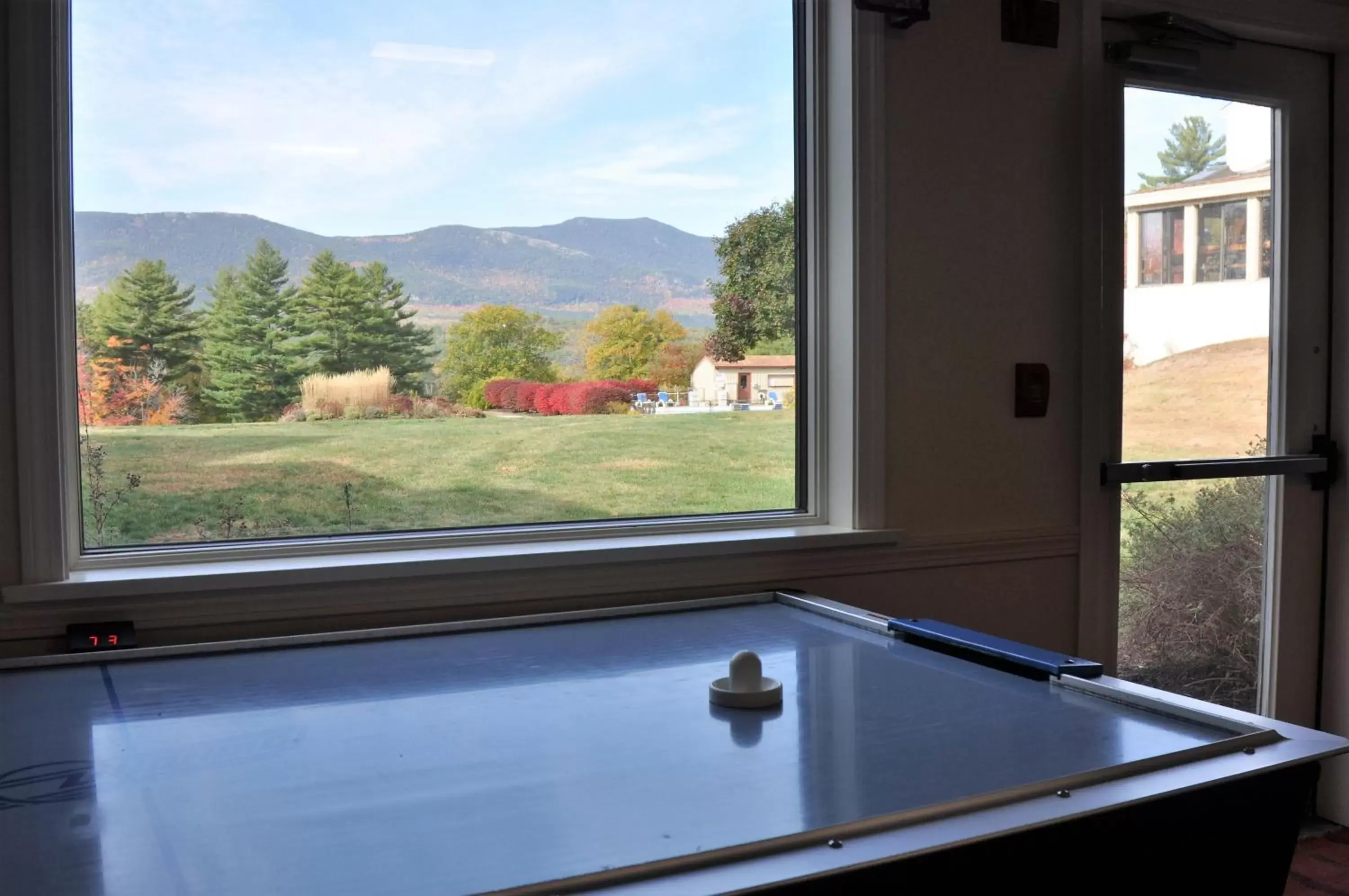 Game Room, Billiards in Fox Ridge Resort