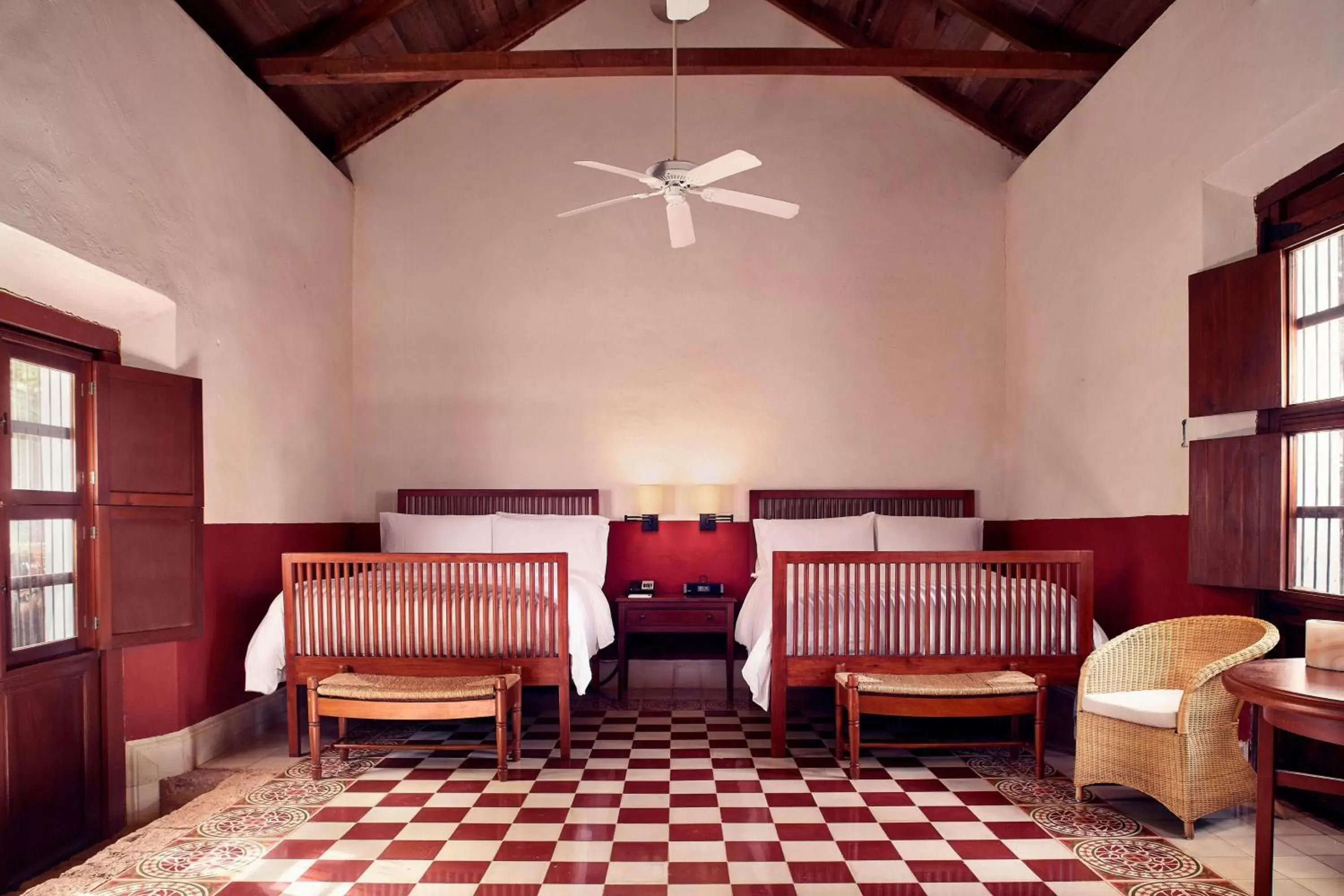 Photo of the whole room, Bed in Hacienda Temozon