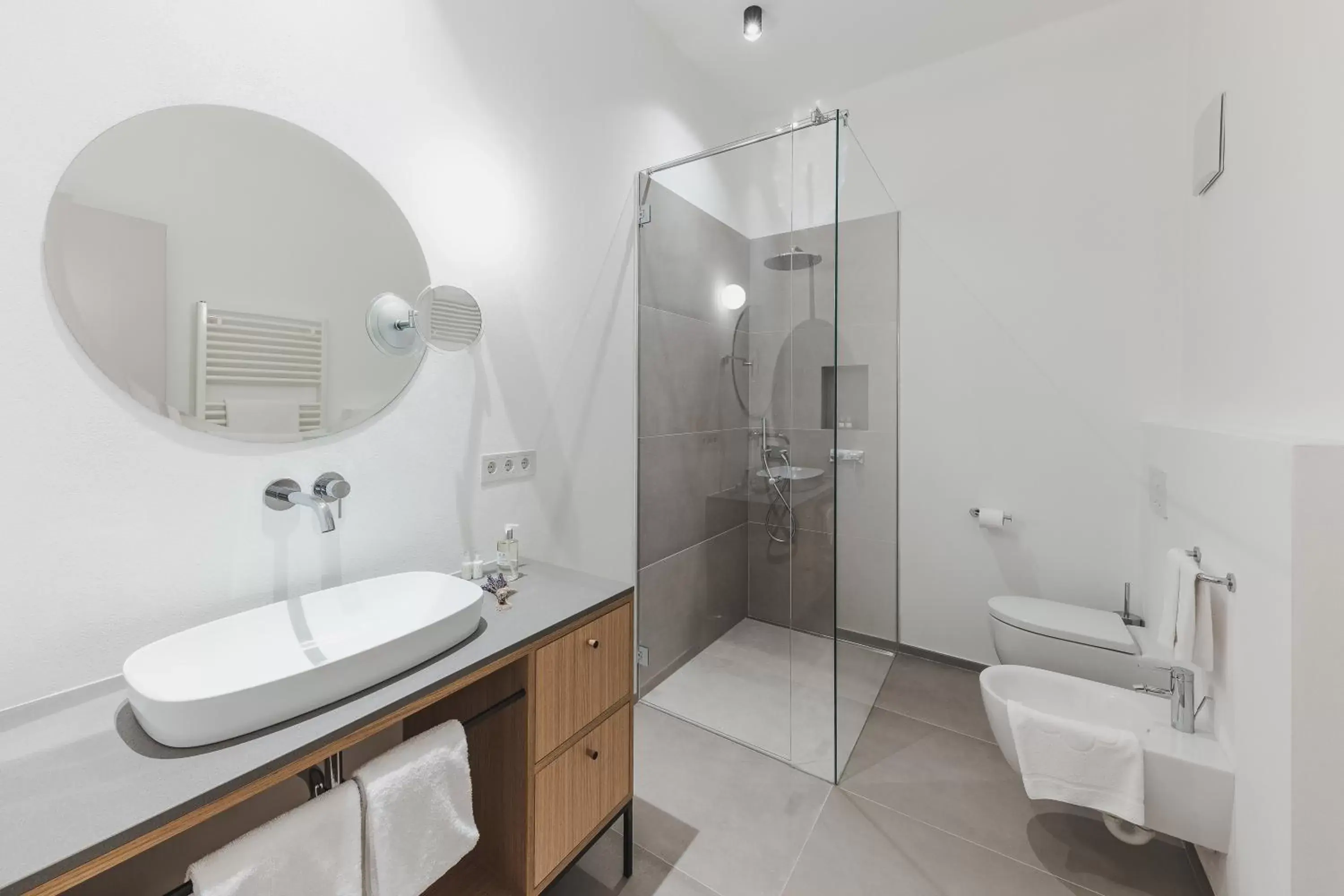 Shower, Bathroom in Kuntino Suites