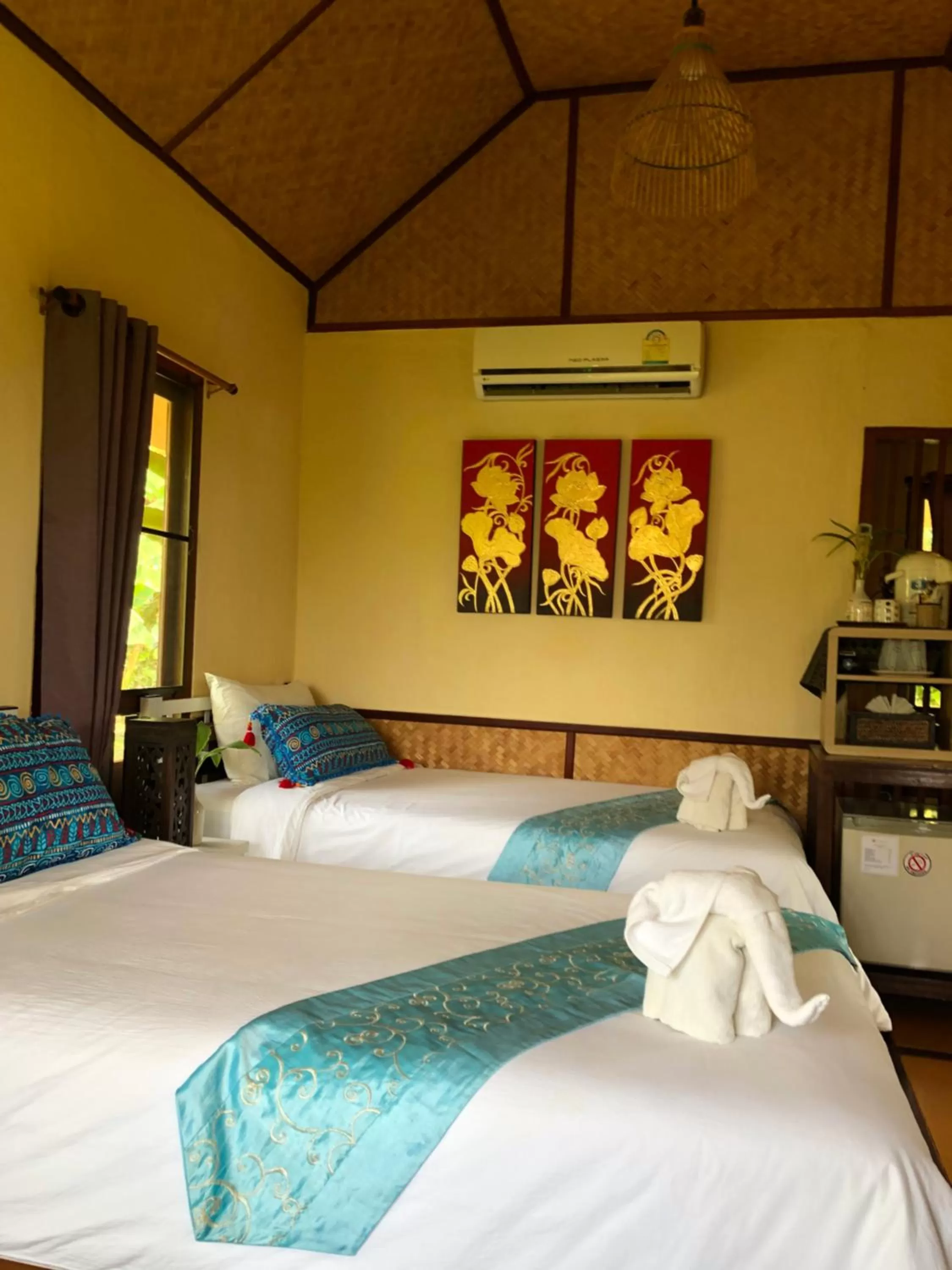 Bedroom, Bed in Pura Vida Pai Resort