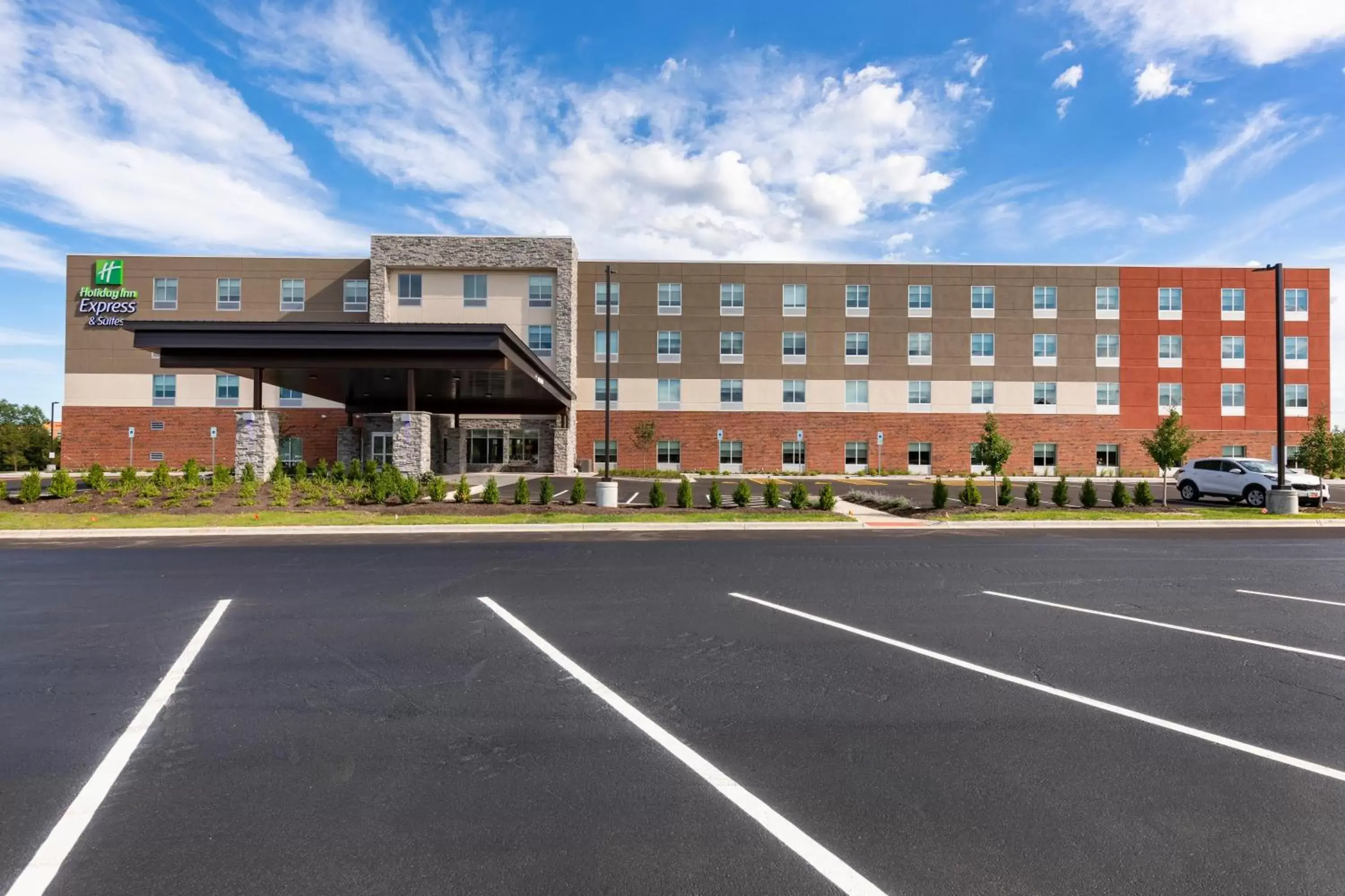 Facade/entrance, Property Building in Holiday Inn Express & Suites Chicago - Hoffman Estates, an IHG Hotel
