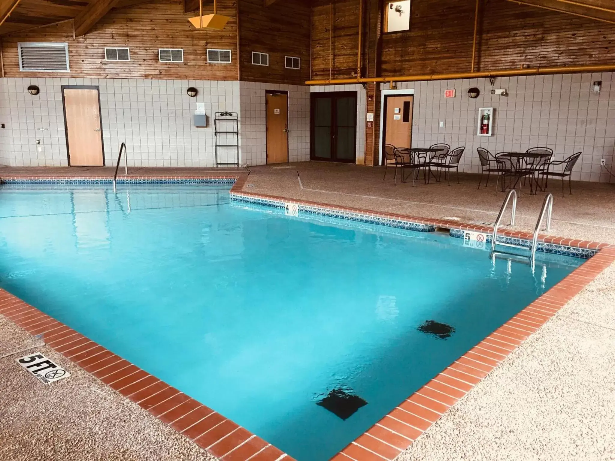Swimming Pool in Regency Inn and Suites