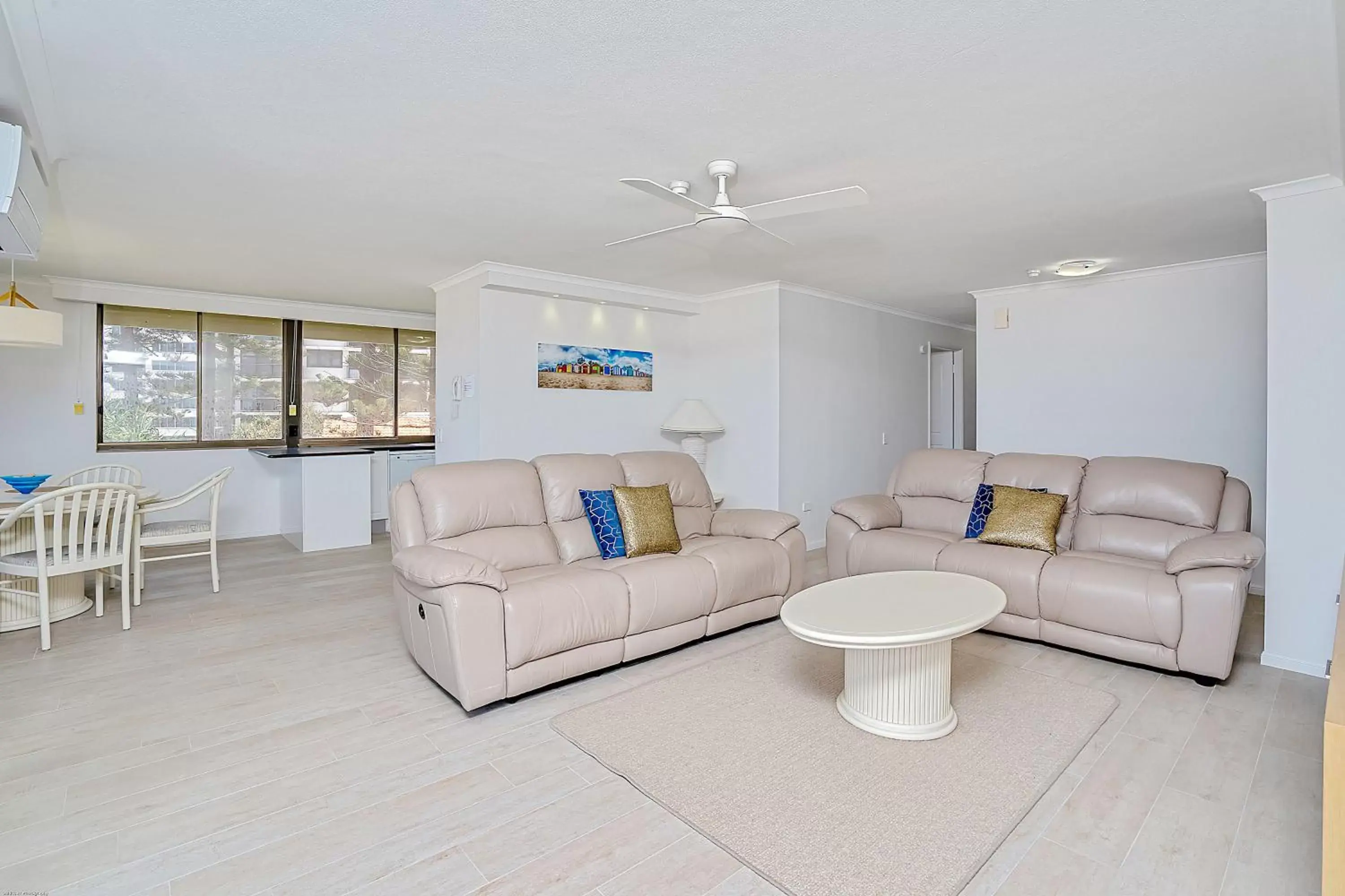 Living room, Seating Area in Dorchester On The Beach