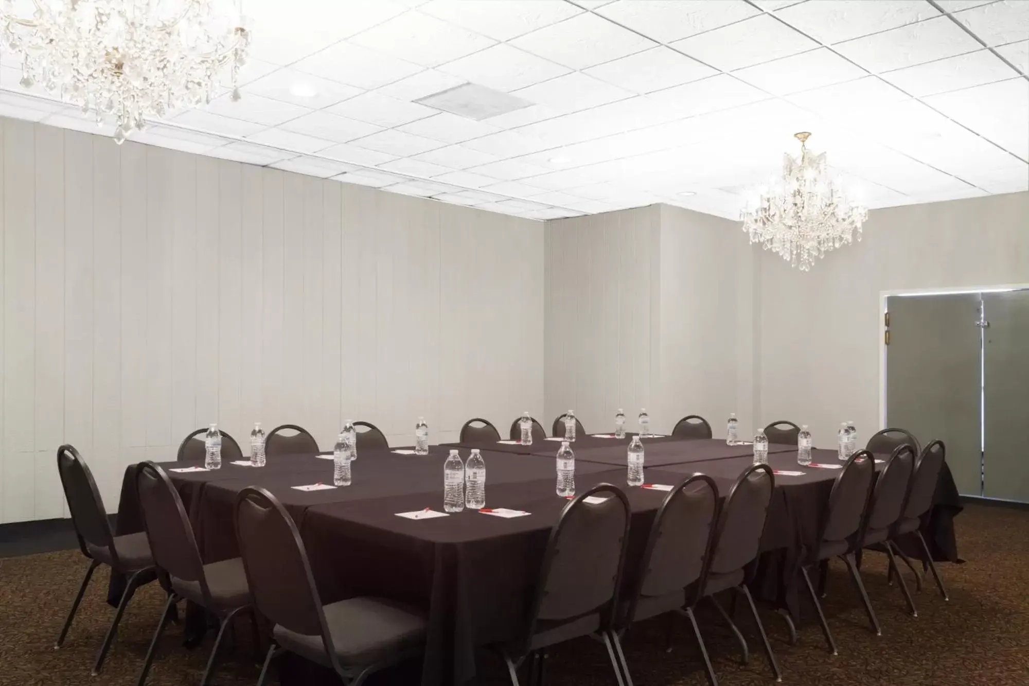 Meeting/conference room, Business Area/Conference Room in Ramada by Wyndham Henderson/Evansville