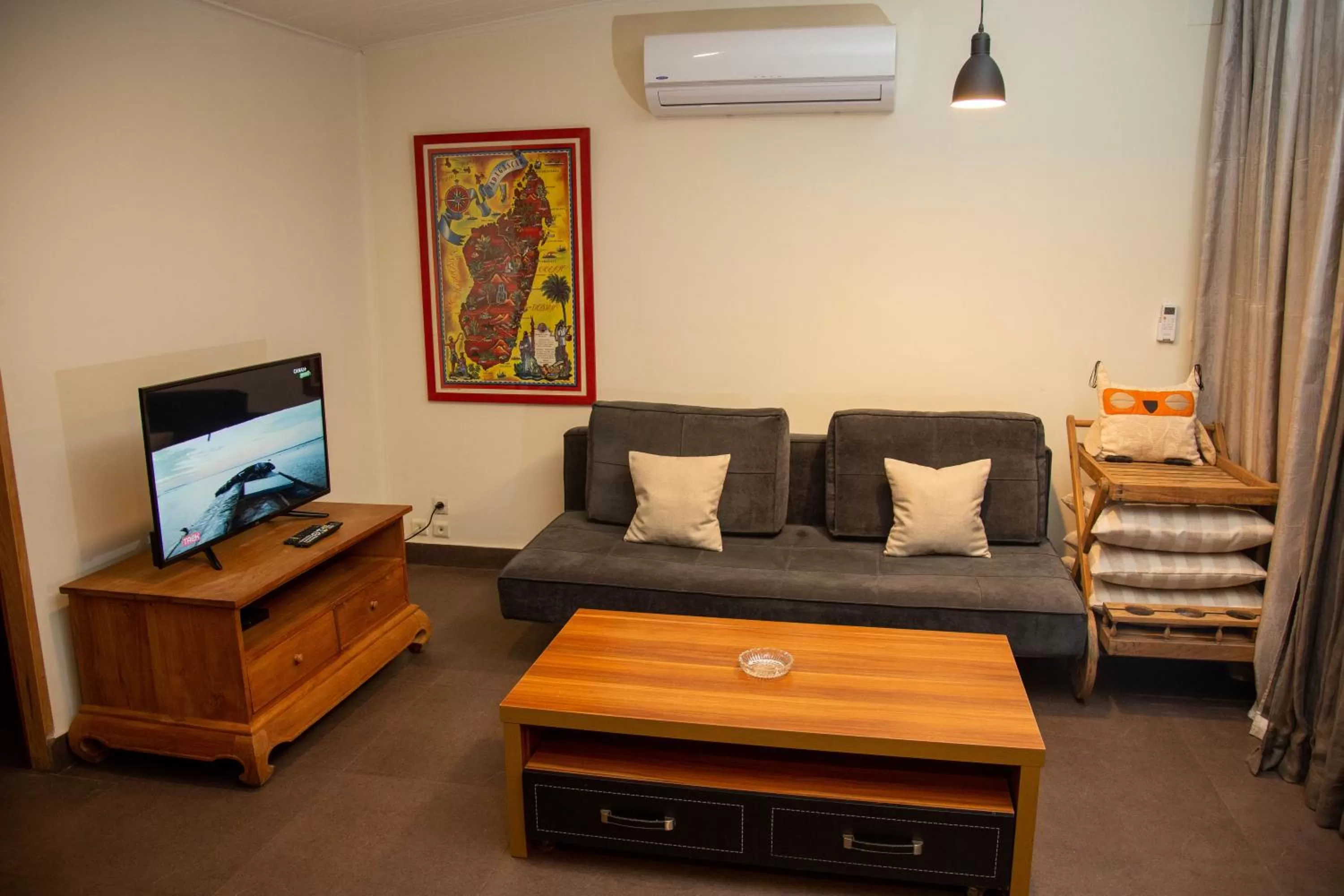 TV and multimedia in Hotel La Villette