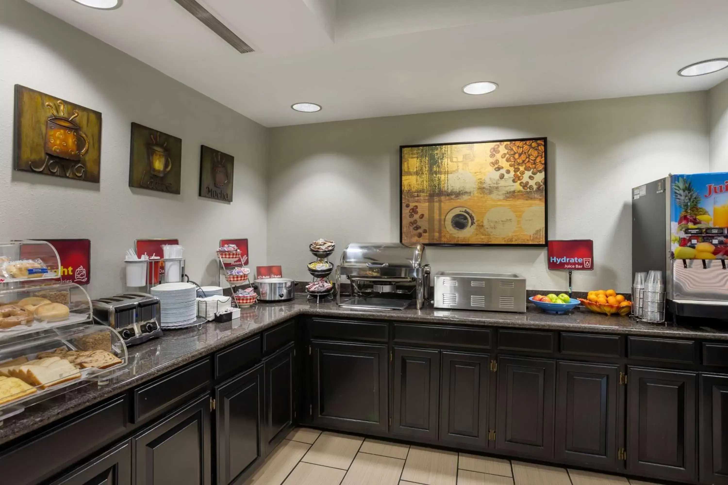 Breakfast in Best Western Plus Searcy Inn Breakfast in Best Western Plus Searcy Inn