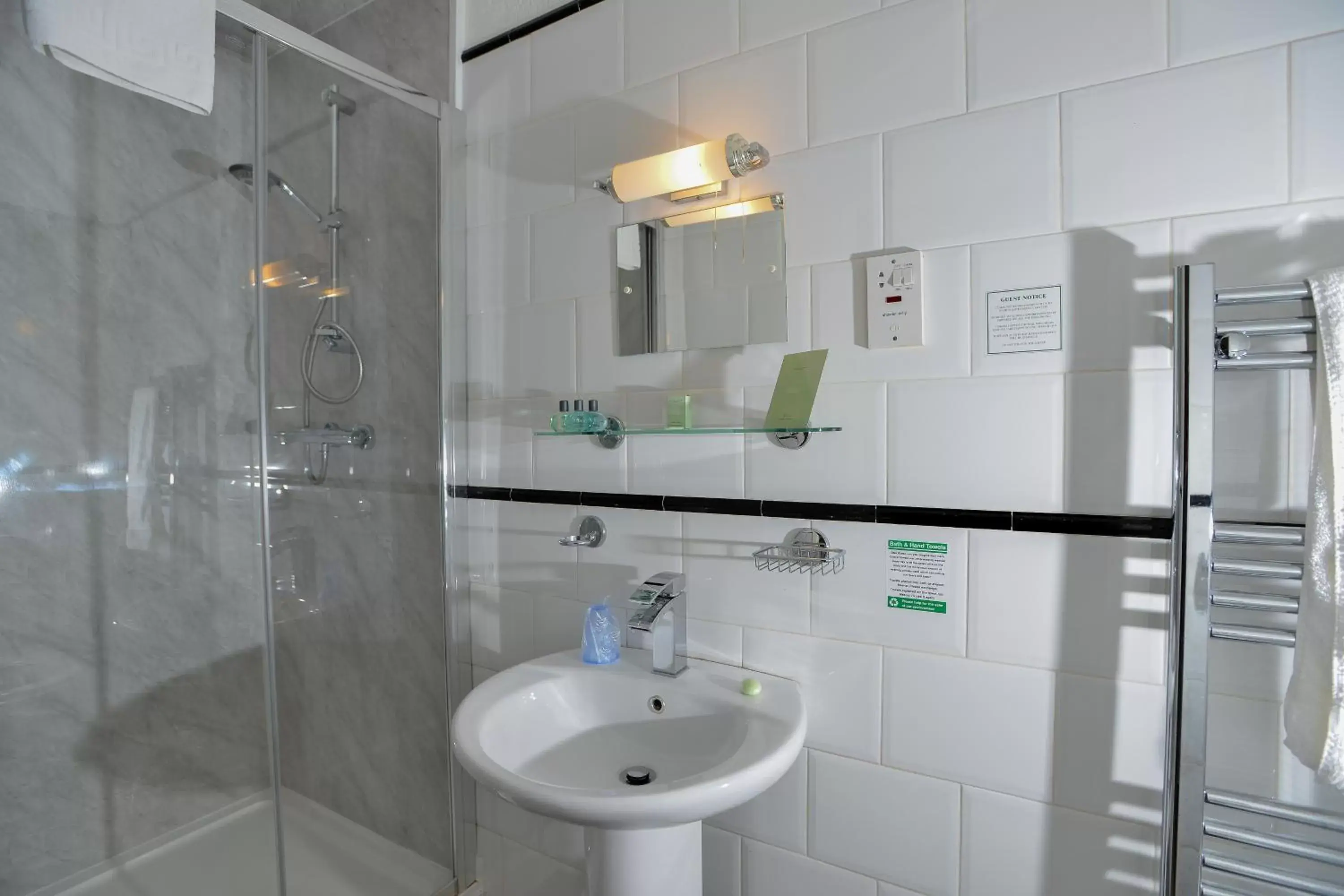 Shower, Bathroom in Steeton Hall Hotel & Restaurant