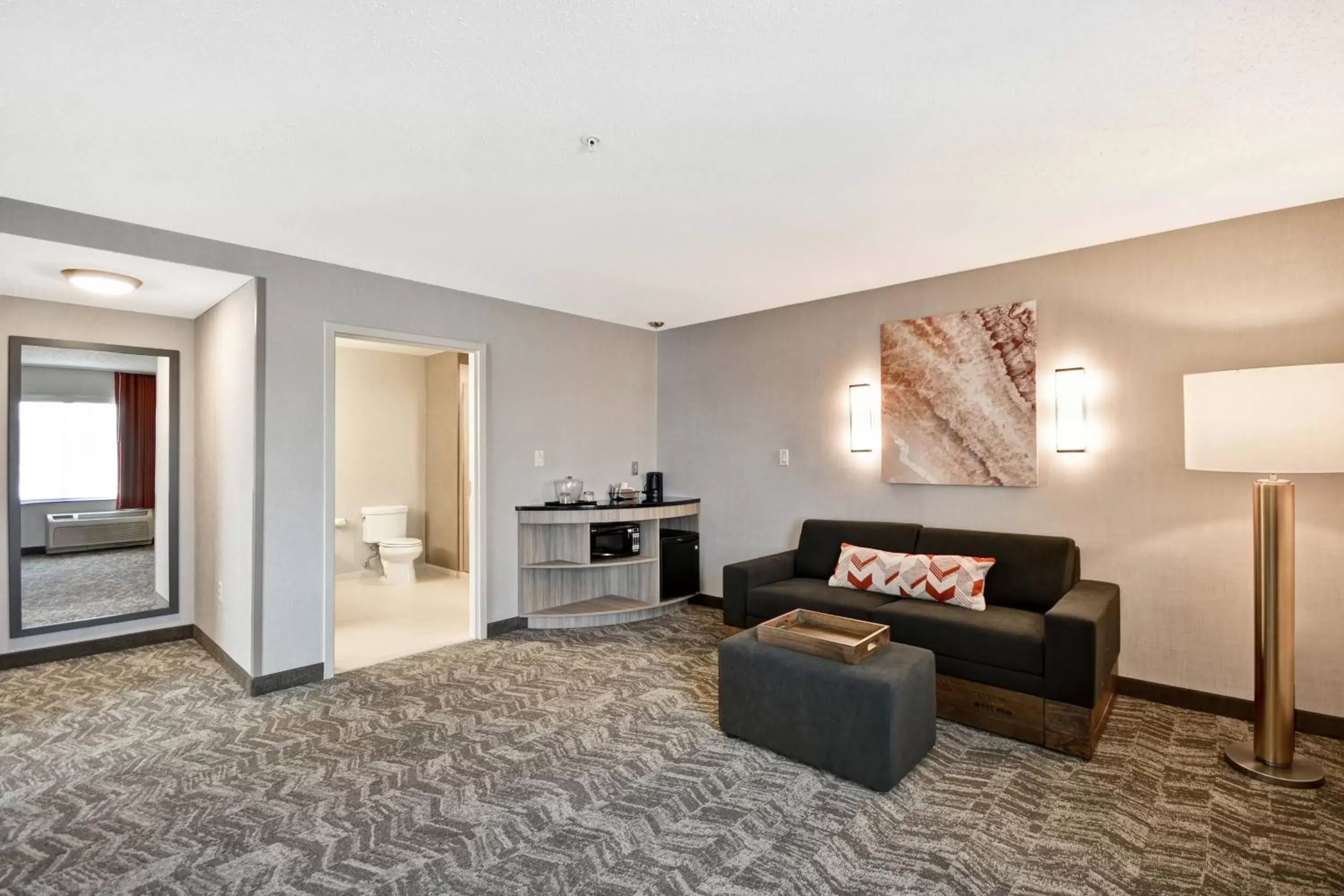 Living room, Seating Area in SpringHill Suites by Marriott Indianapolis Airport/Plainfield