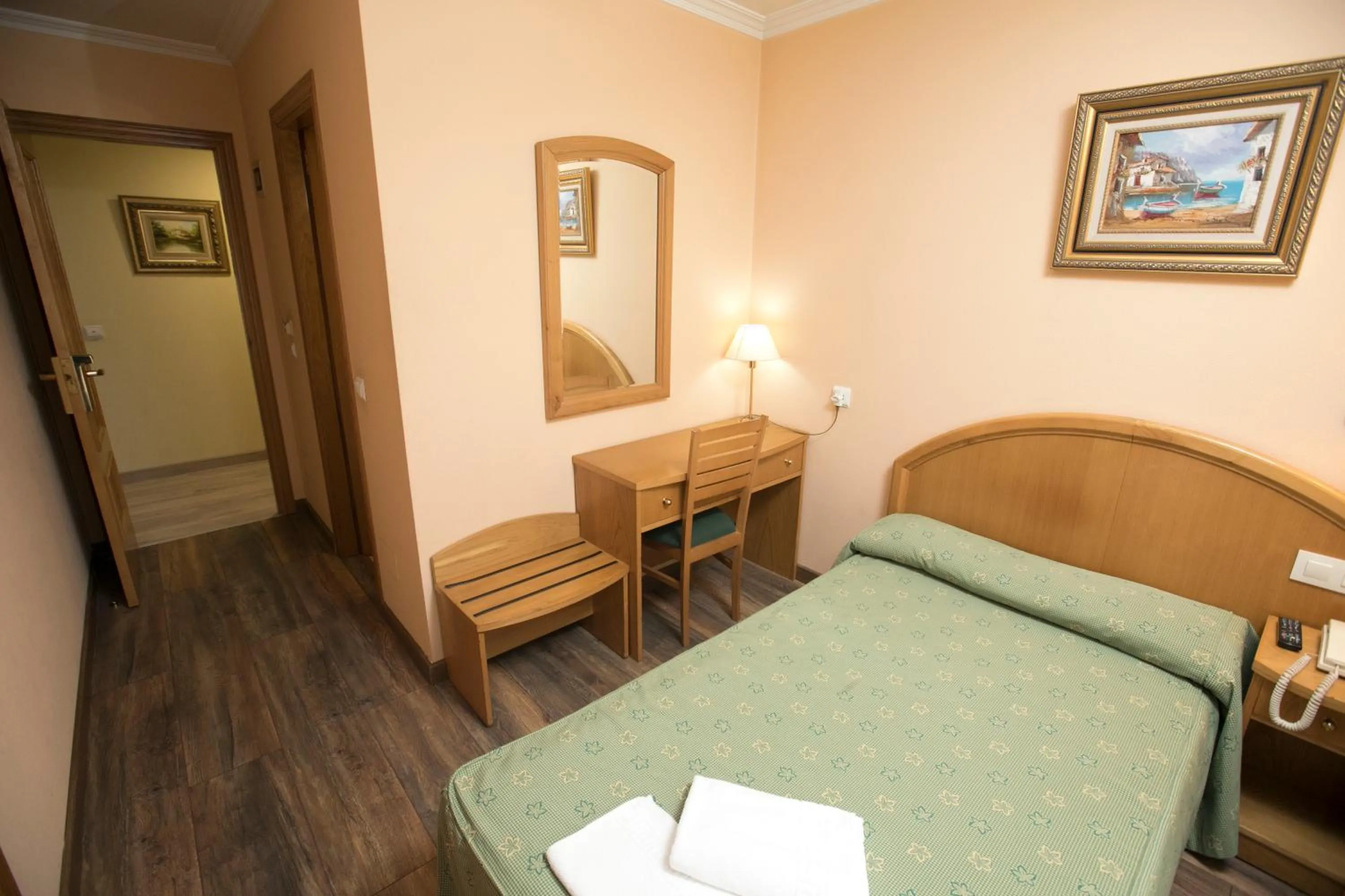 Photo of the whole room, Bed in Hotel PAYRO