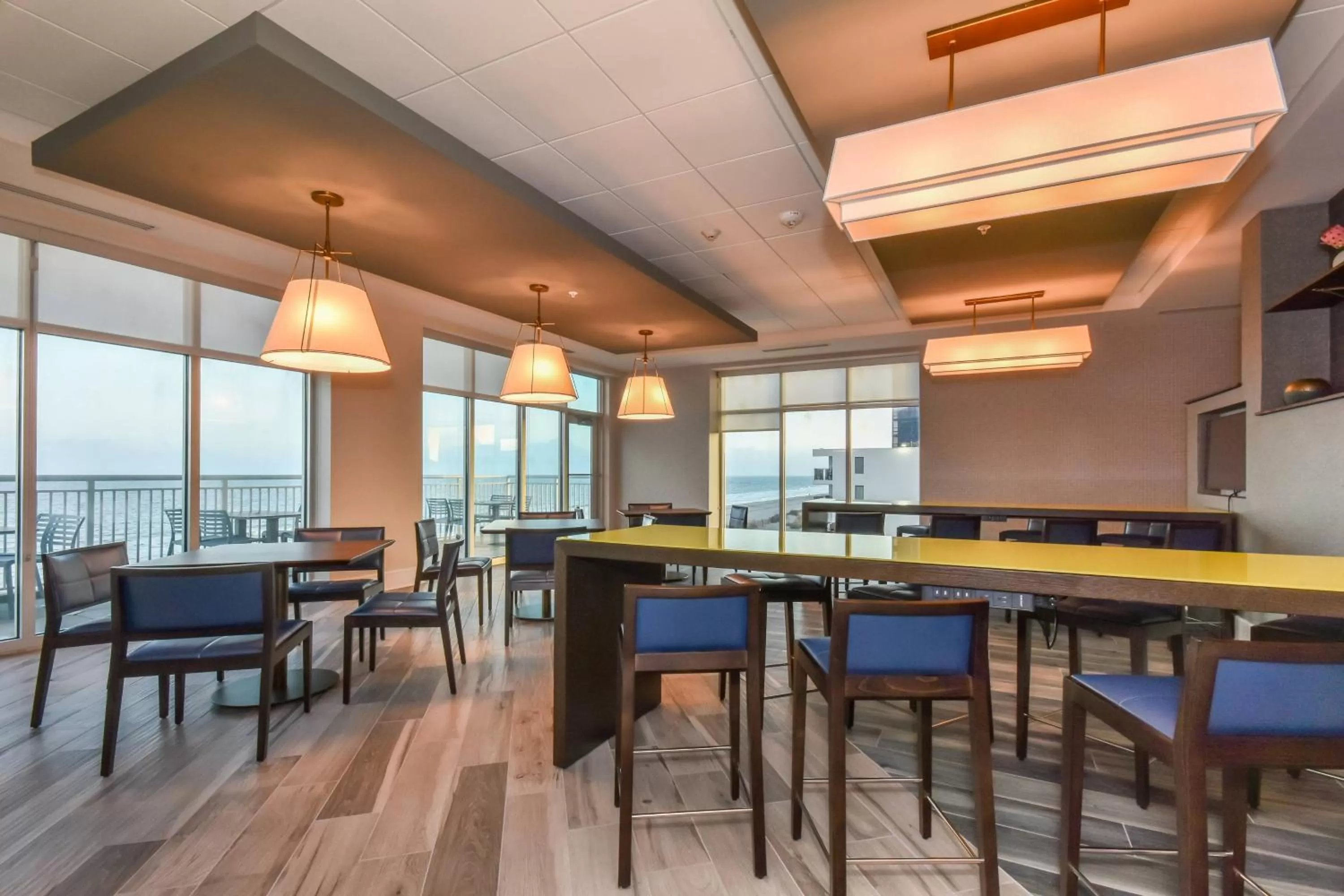 Restaurant/places to eat in Residence Inn by Marriott Myrtle Beach Oceanfront