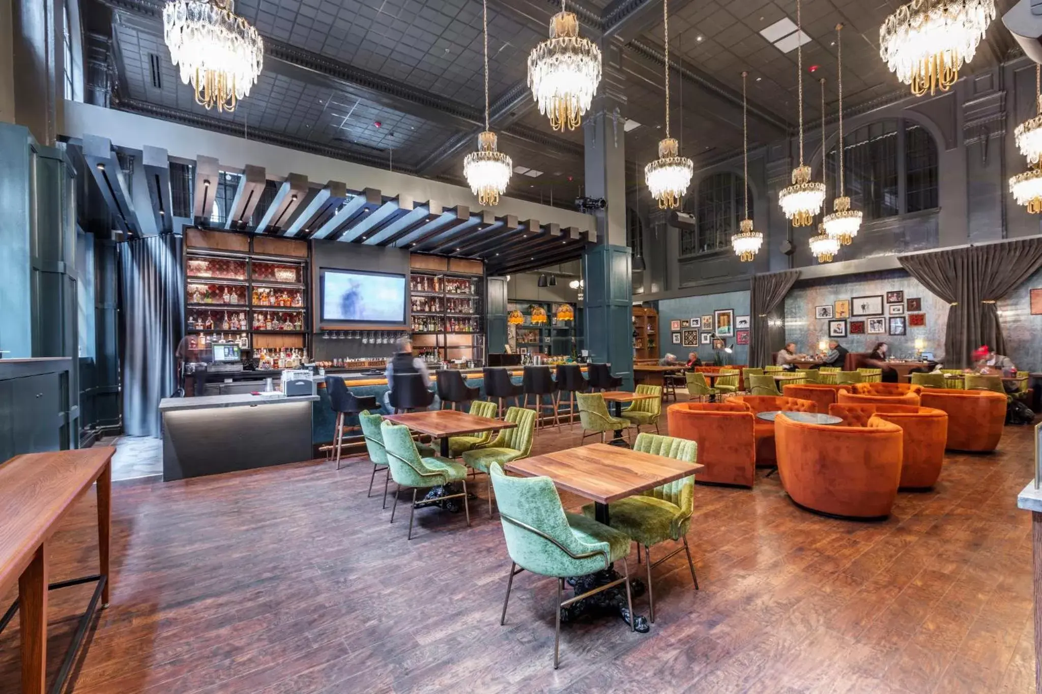 Restaurant/places to eat, Lounge/Bar in Hotel Indigo Nashville - The Countrypolitan