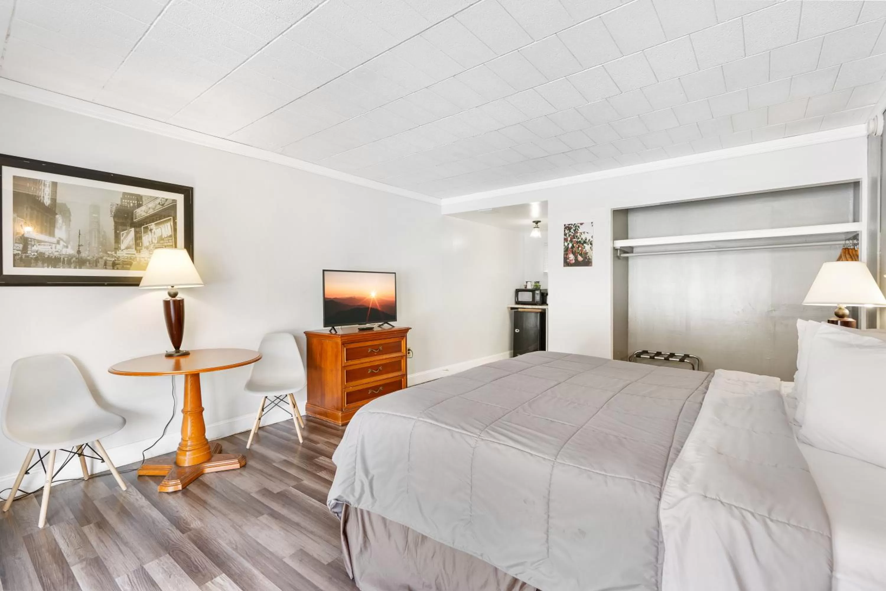 Bed in FairBridge Inn and Suites West Point