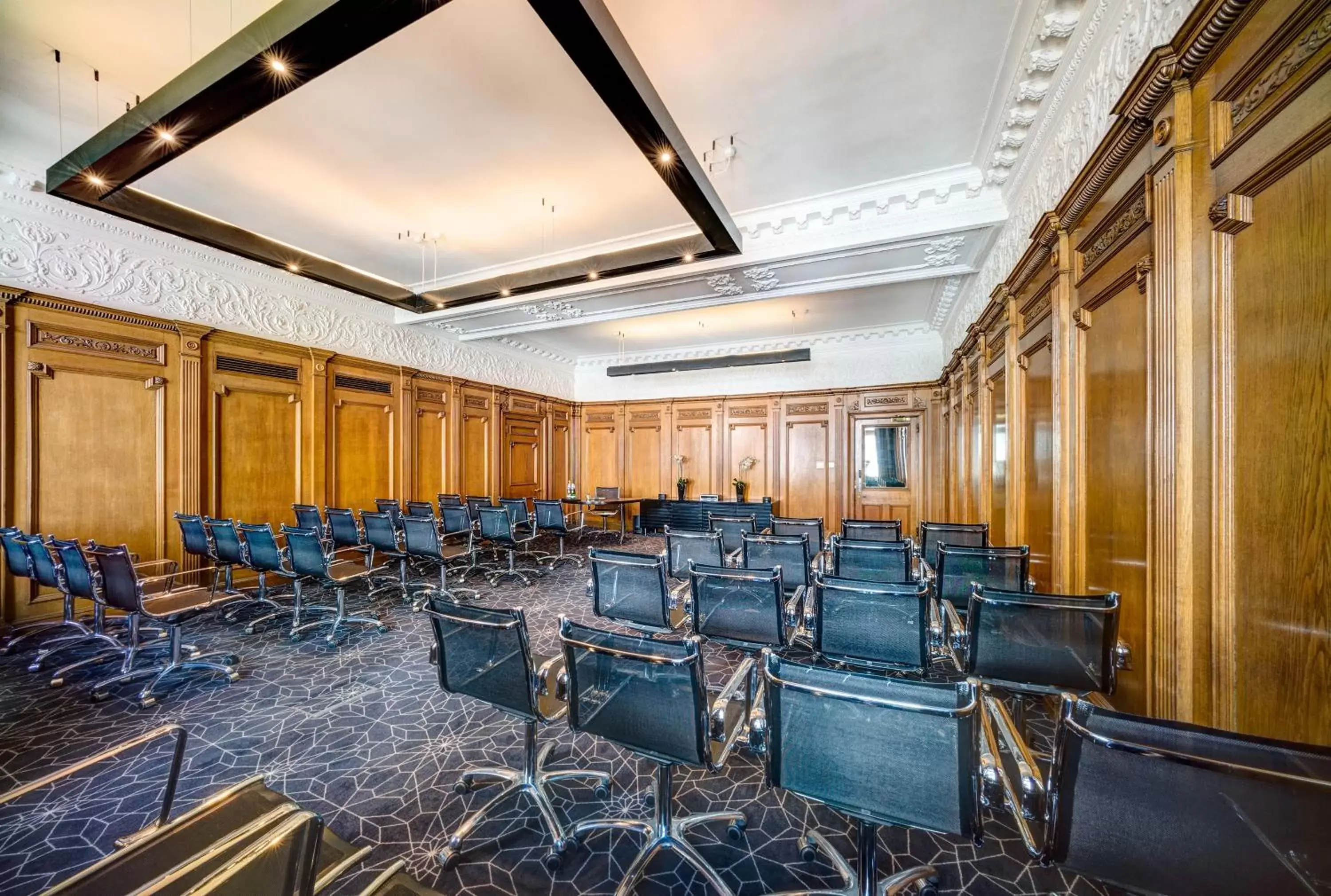 Business facilities in Apex Waterloo Place Hotel