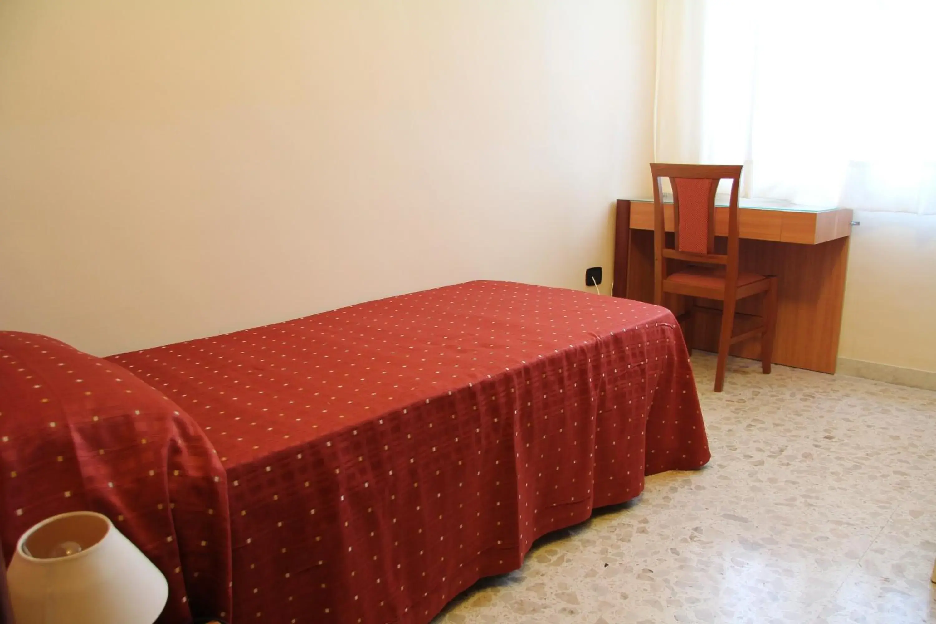 Photo of the whole room, Bed in Hotel La Casa Del Pellegrino