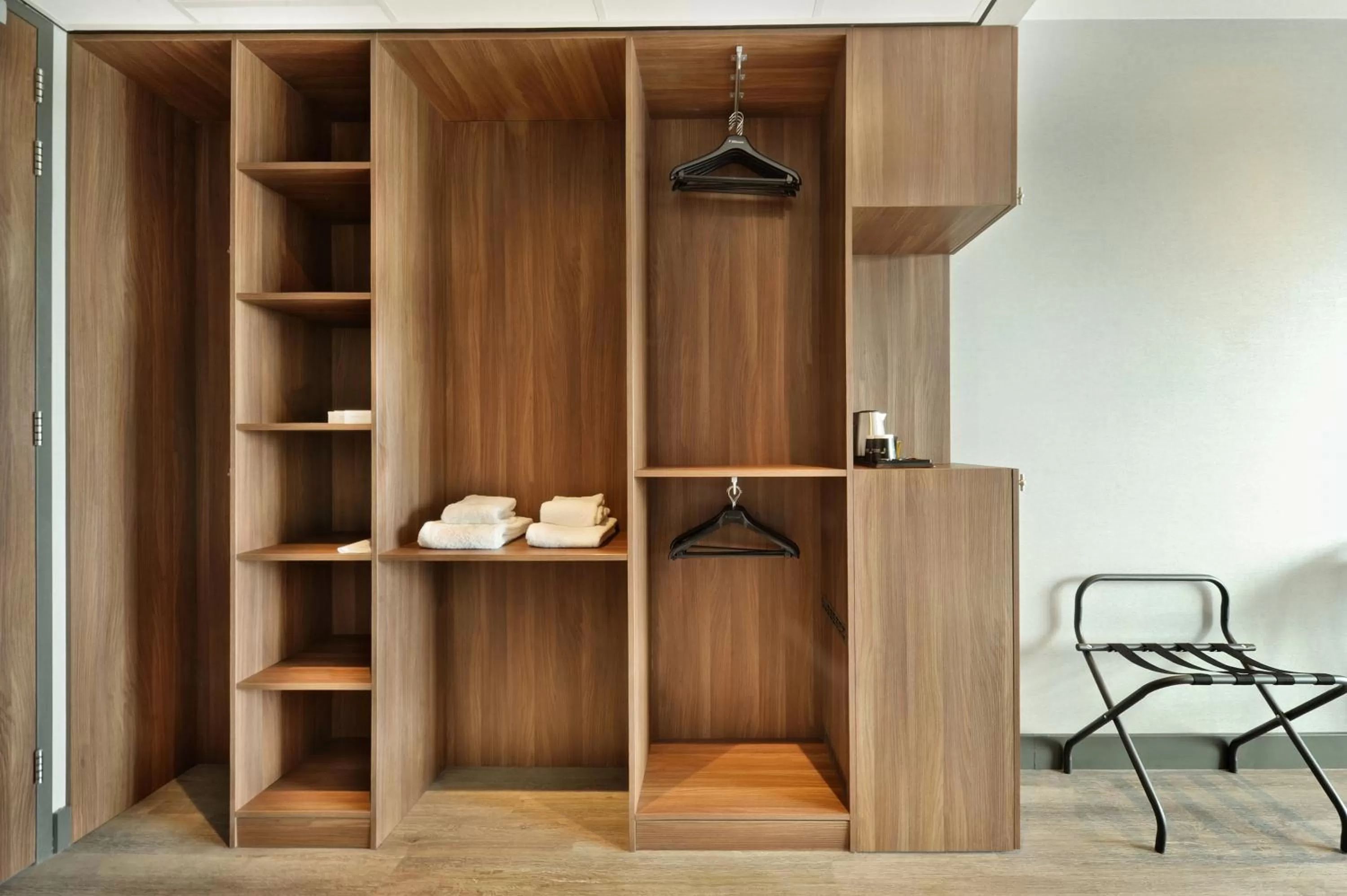 wardrobe in Van der Valk Hotel Nijmegen-Lent