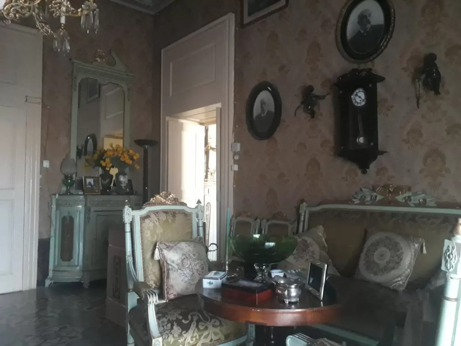 Living room, Seating Area in Casato Lioy