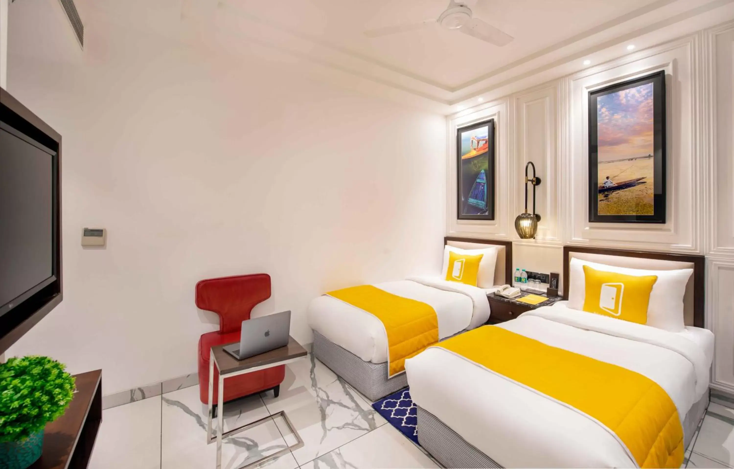 Deluxe Double or Twin Room - single occupancy in Bloom Boutique l GK1 Deluxe Double or Twin Room - single occupancy in Bloom Boutique l GK1