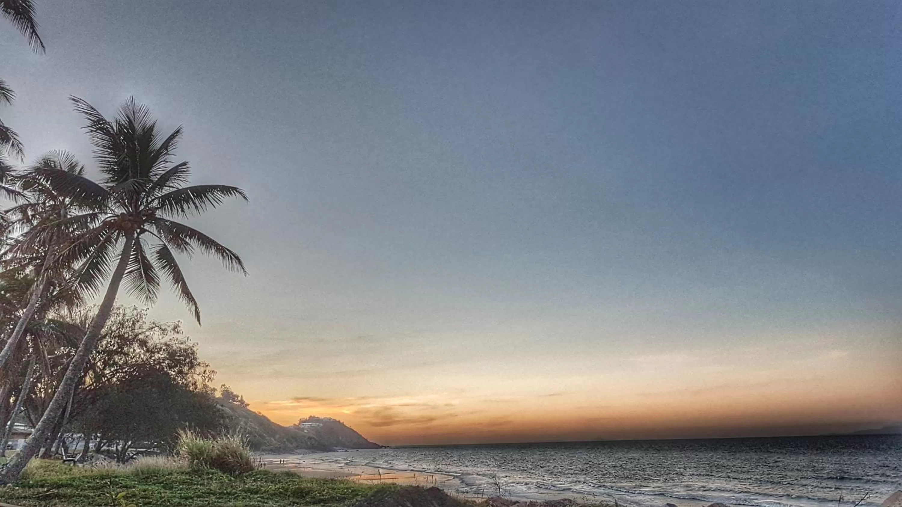 Beach in Comfort Resort Blue Pacific