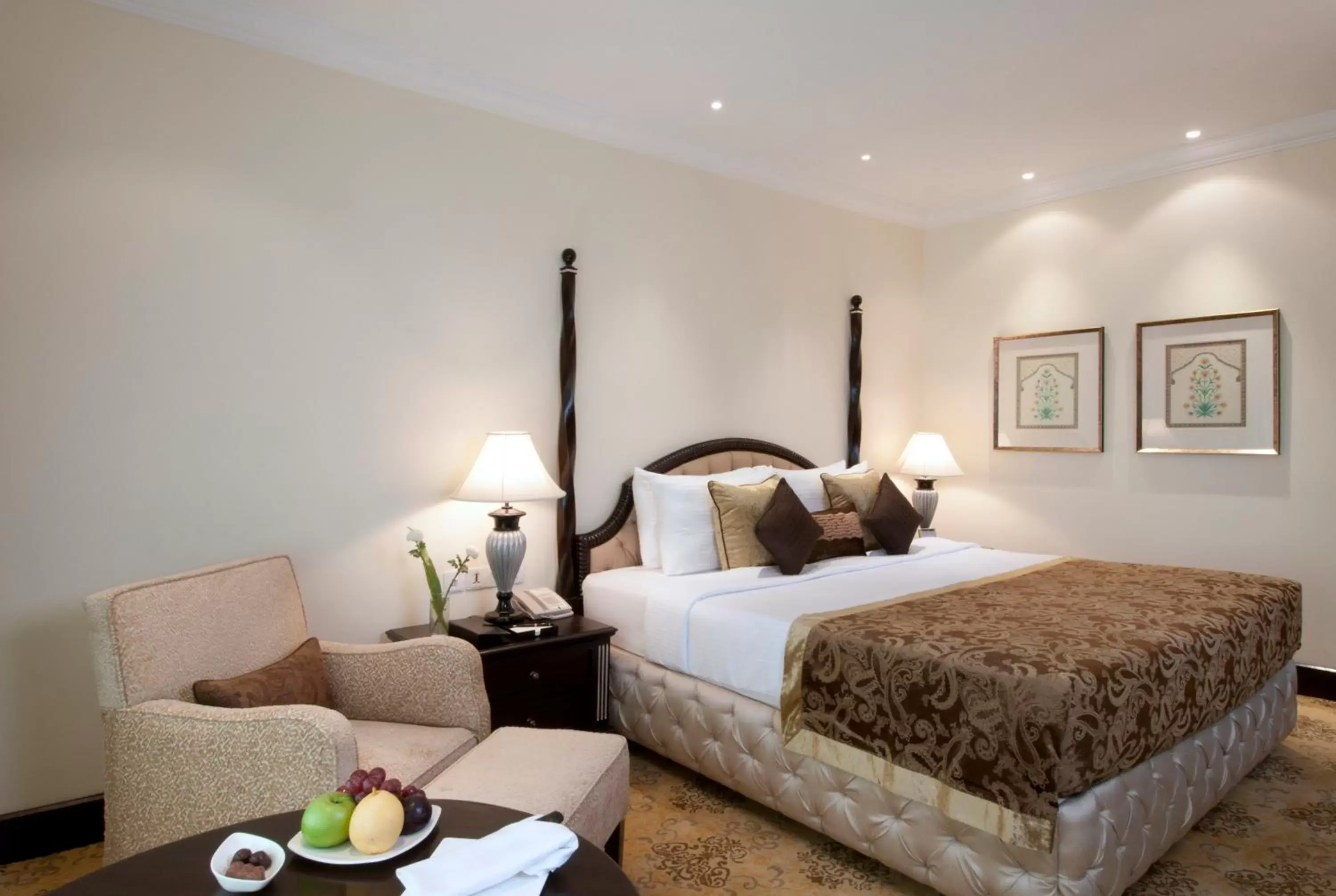 Bed in Taj Krishna Bed in Taj Krishna