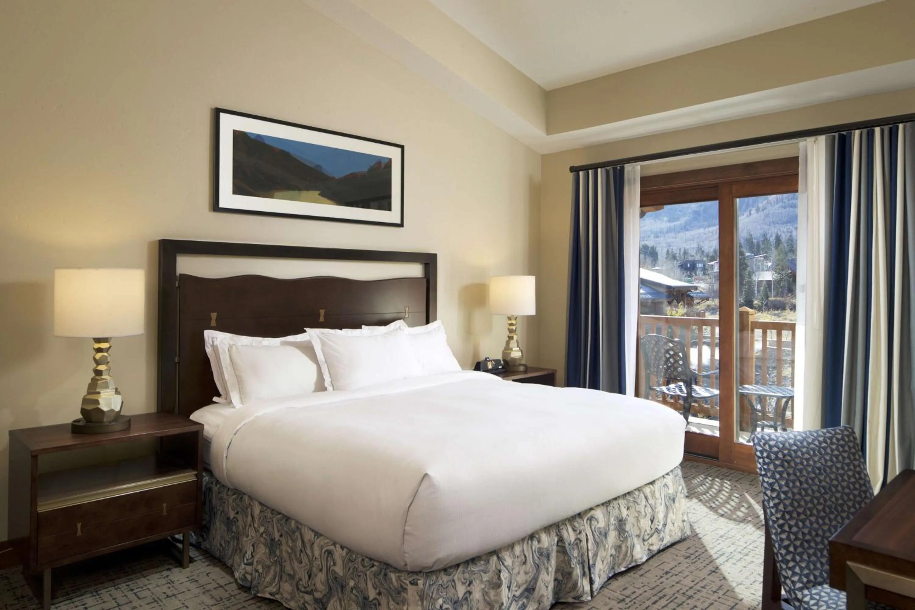 Premier Studio with One King or Two Queen Beds and Balcony in Hilton Grand Vacations Club Sunrise Lodge Park City